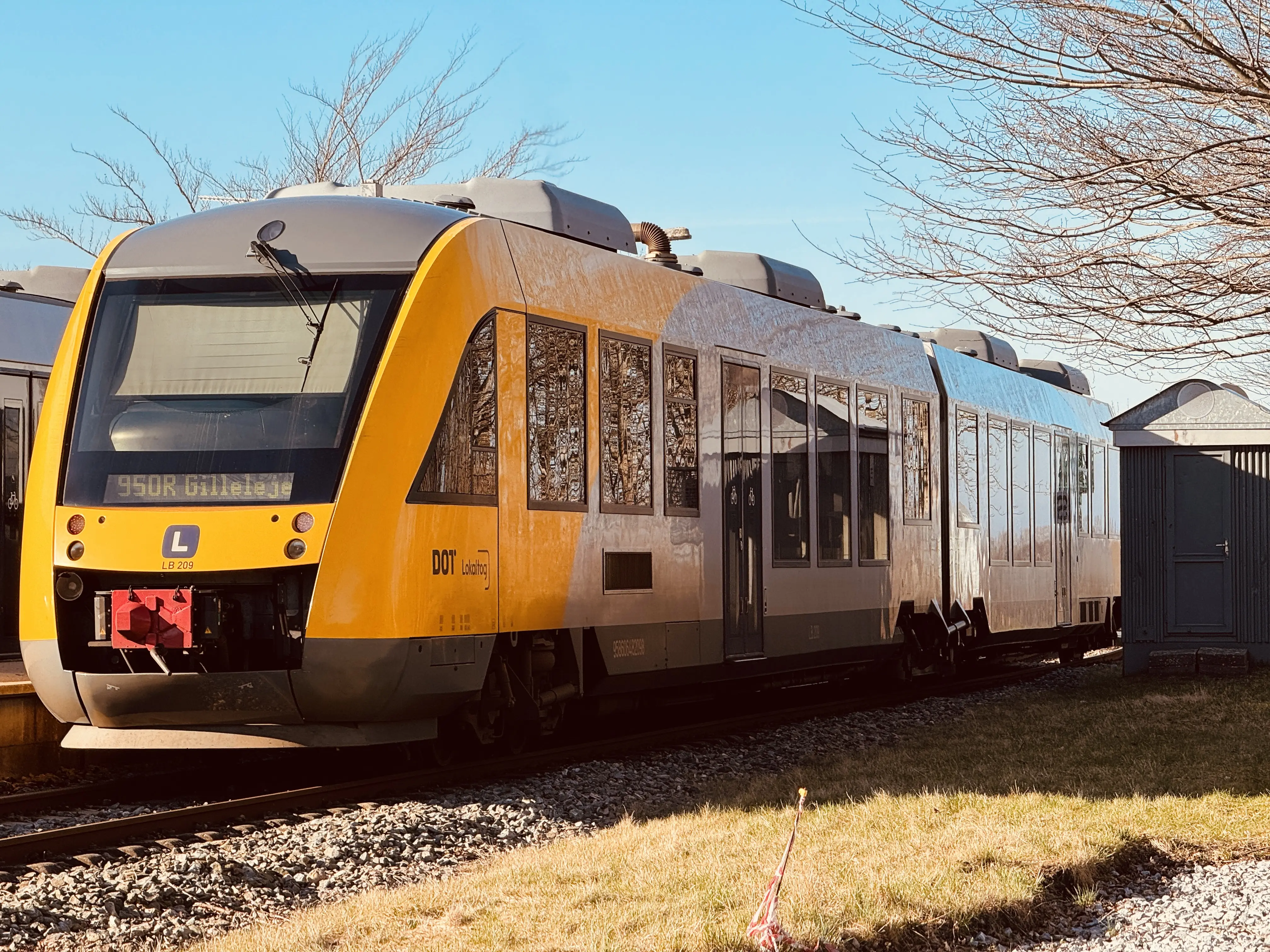 Billede af LT 109-209, tidligere LB 109-209 fotograferet ud for Græsted Station. Billede af LT 109-209, tidligere LB 109-209 fotograferet ud for Græsted Station.