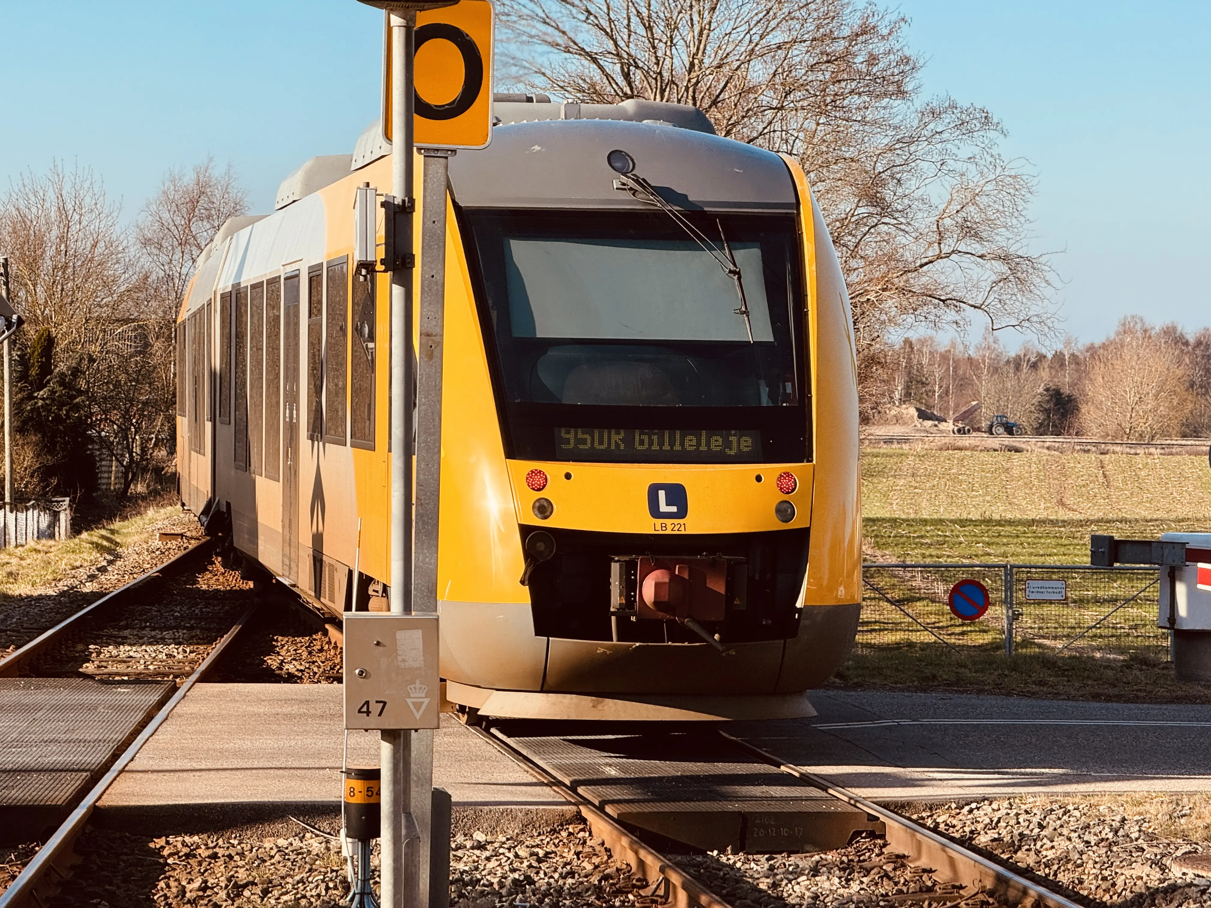 Billede af LT 112-212, tidligere LB 112-212 fotograferet ud for Græsted Station. Billede af LT 112-212, tidligere LB 112-212 fotograferet ud for Græsted Station.