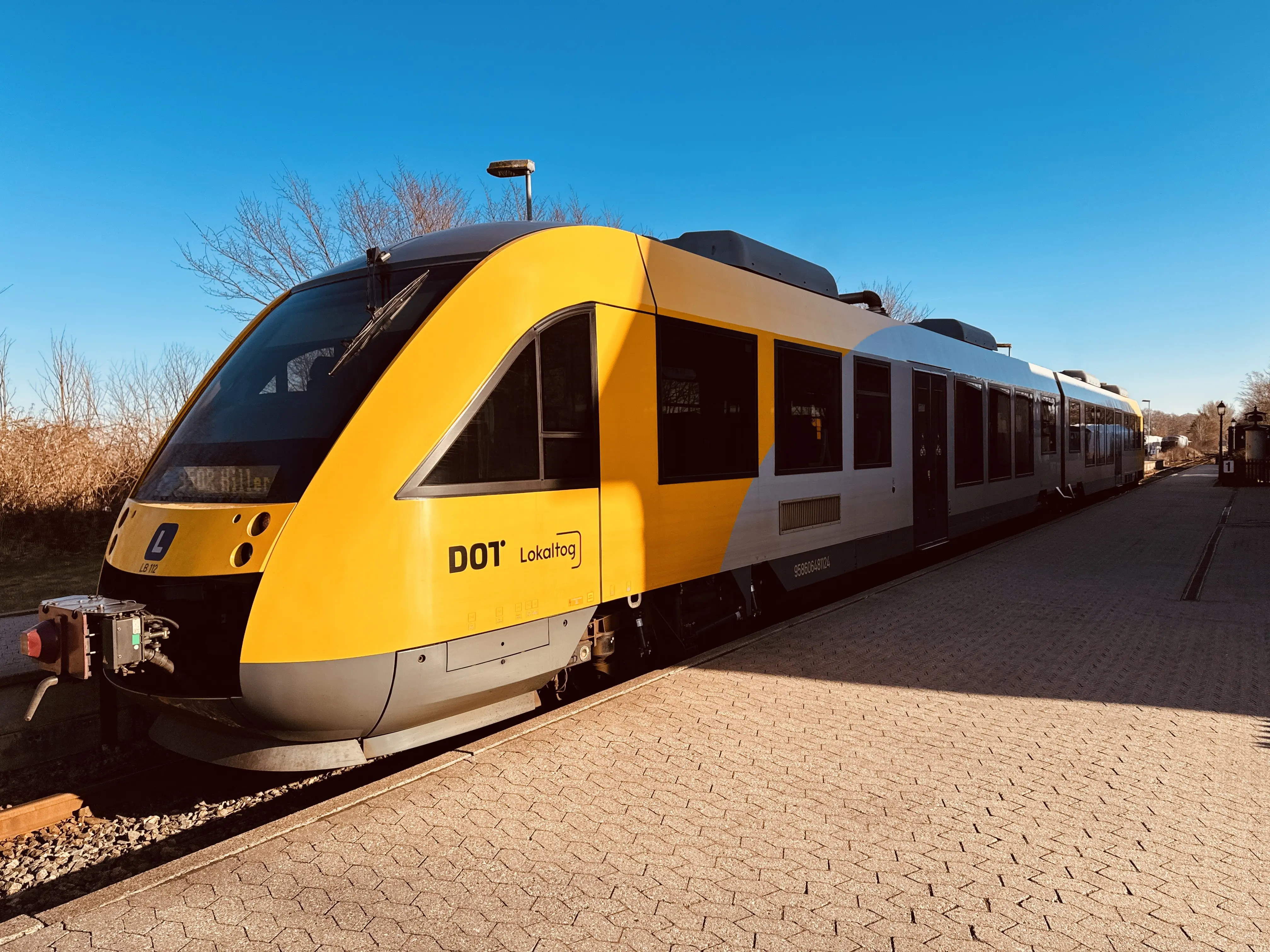 Billede af LT 112-212, tidligere LB 112-212 fotograferet ud for Græsted Station. Billede af LT 112-212, tidligere LB 112-212 fotograferet ud for Græsted Station.