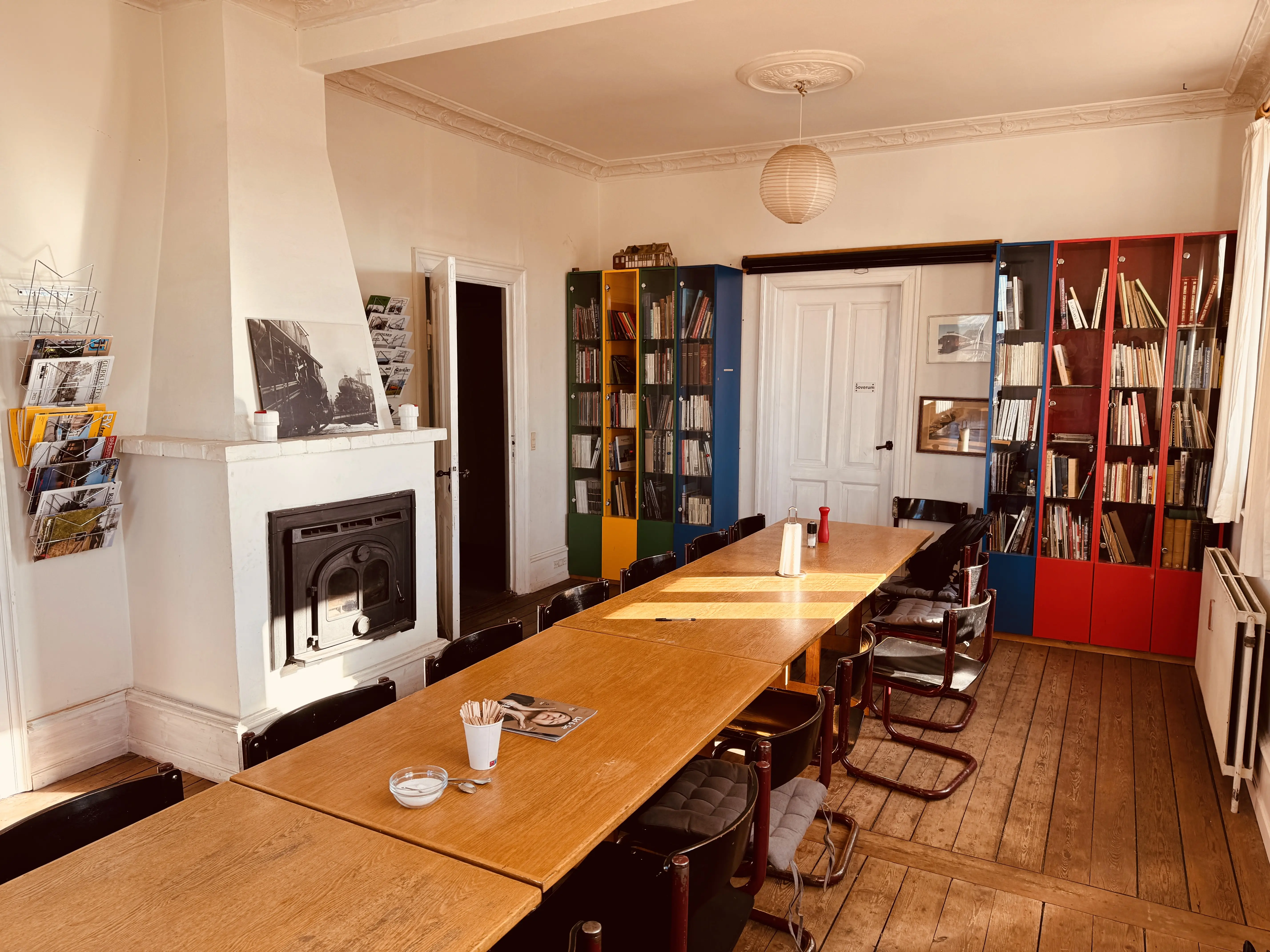 Billede af indretningen i Græsted Station. Billede af indretningen i Græsted Station.