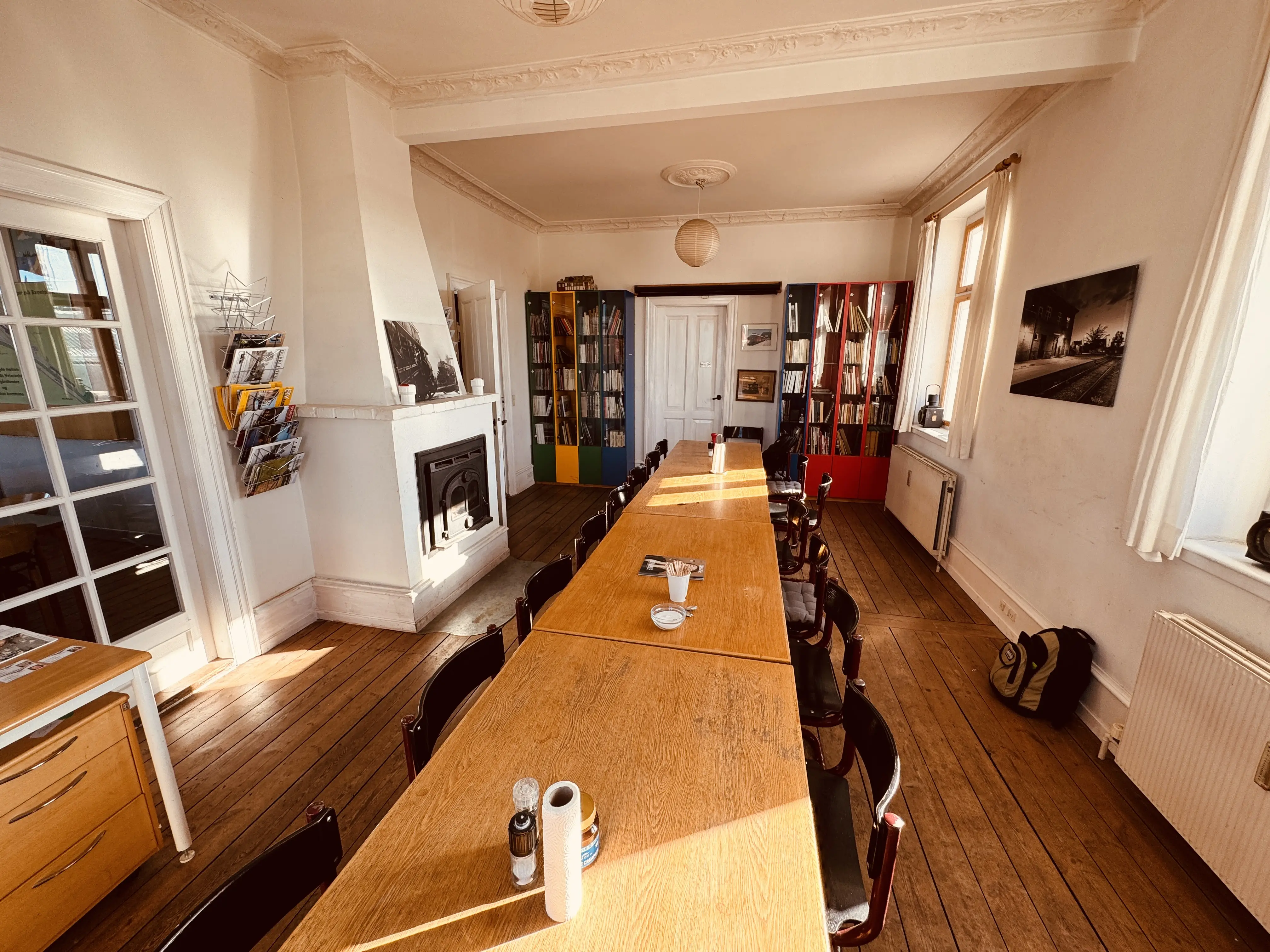 Billede af indretningen i Græsted Station. Billede af indretningen i Græsted Station.