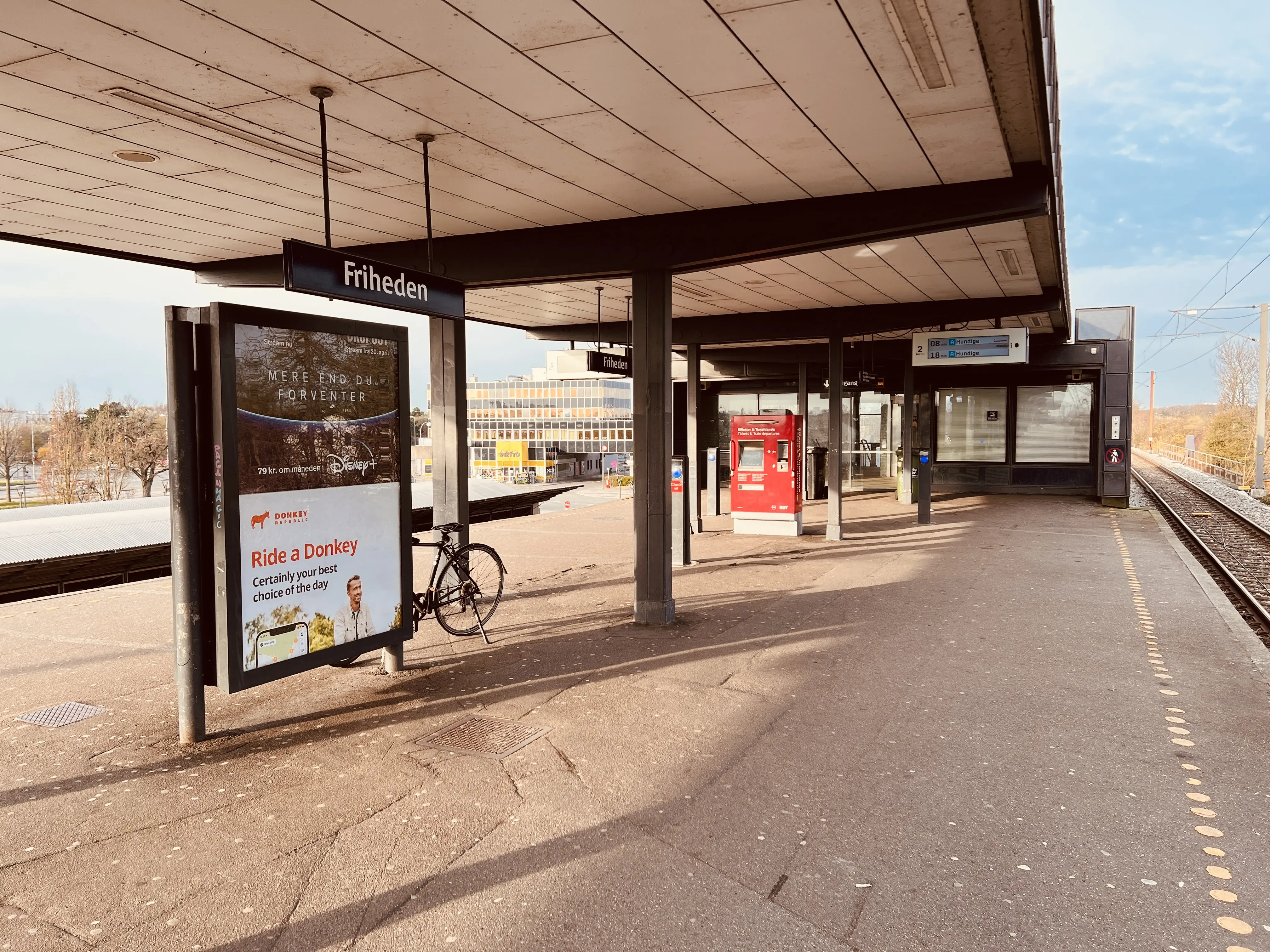 Billede af Friheden S-togstrinbræt.