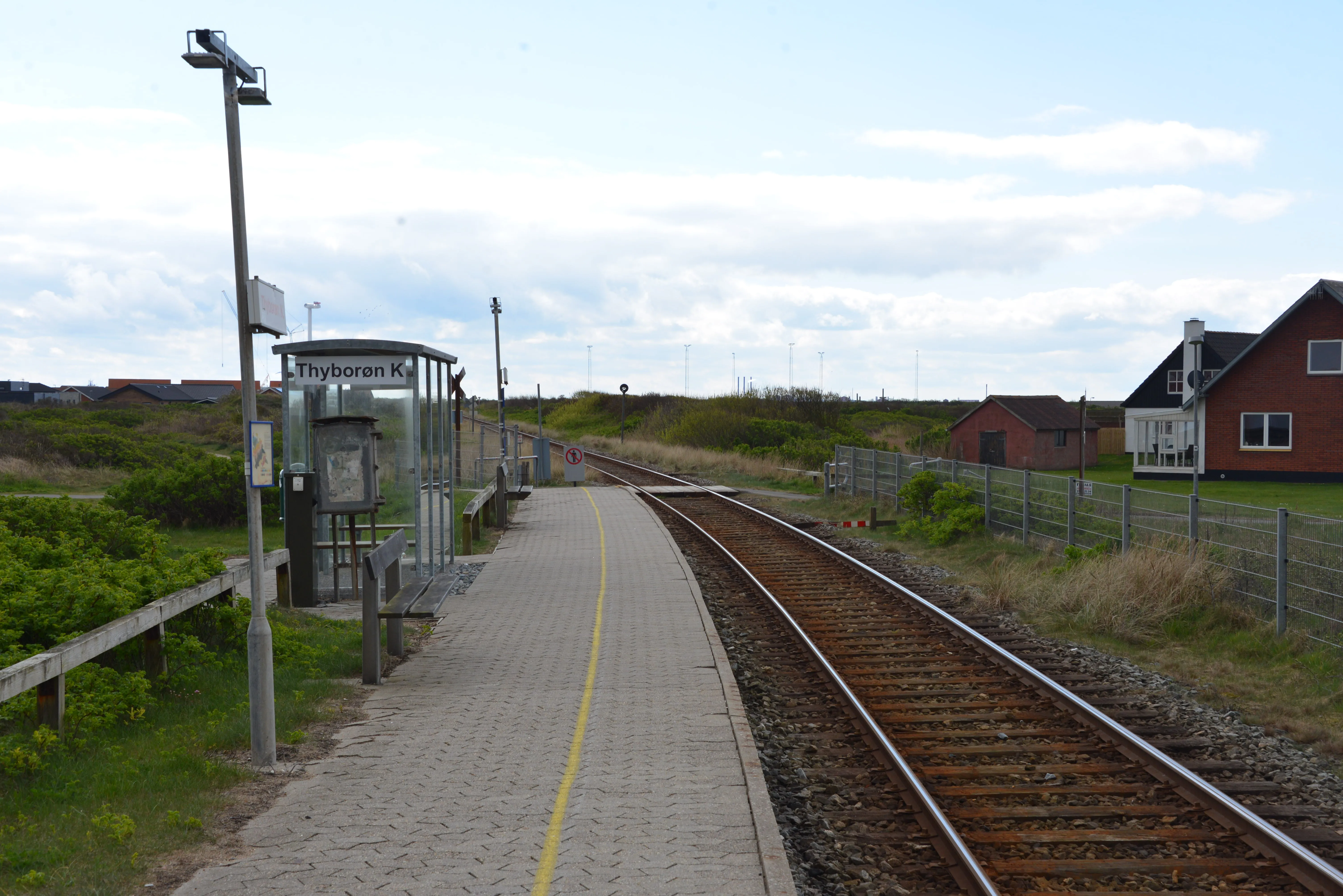 Billede af Thyborøn Kirke Trinbræt. Billede af Thyborøn Kirke Trinbræt.
