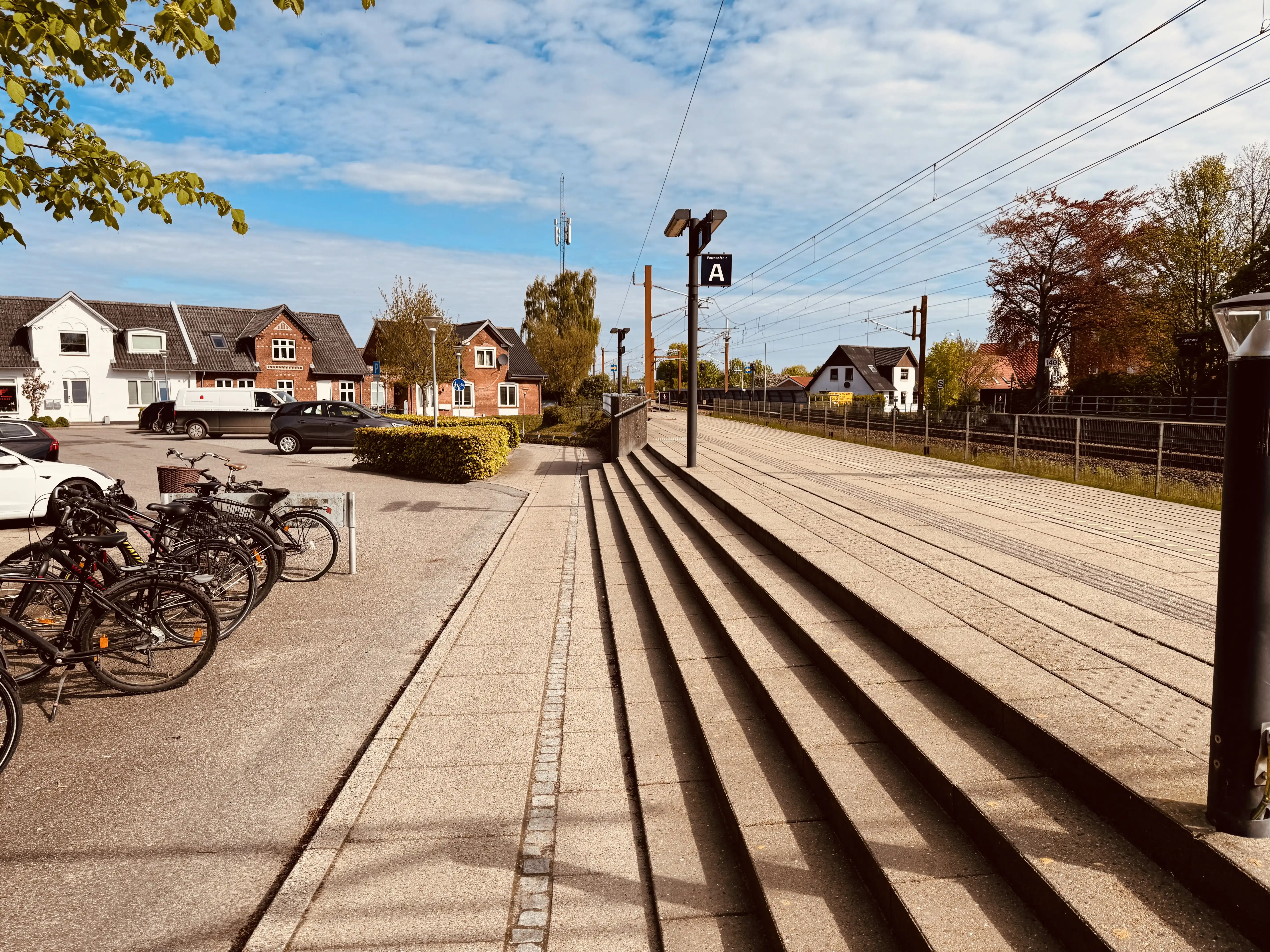 Billede af Hedensted Billetsalgssted - Billetsalgssted er nedrevet, men Hedensted Billetsalgssted har ligget her. Billede af Hedensted Billetsalgssted - Billetsalgssted er nedrevet, men Hedensted Billetsalgssted har ligget her.