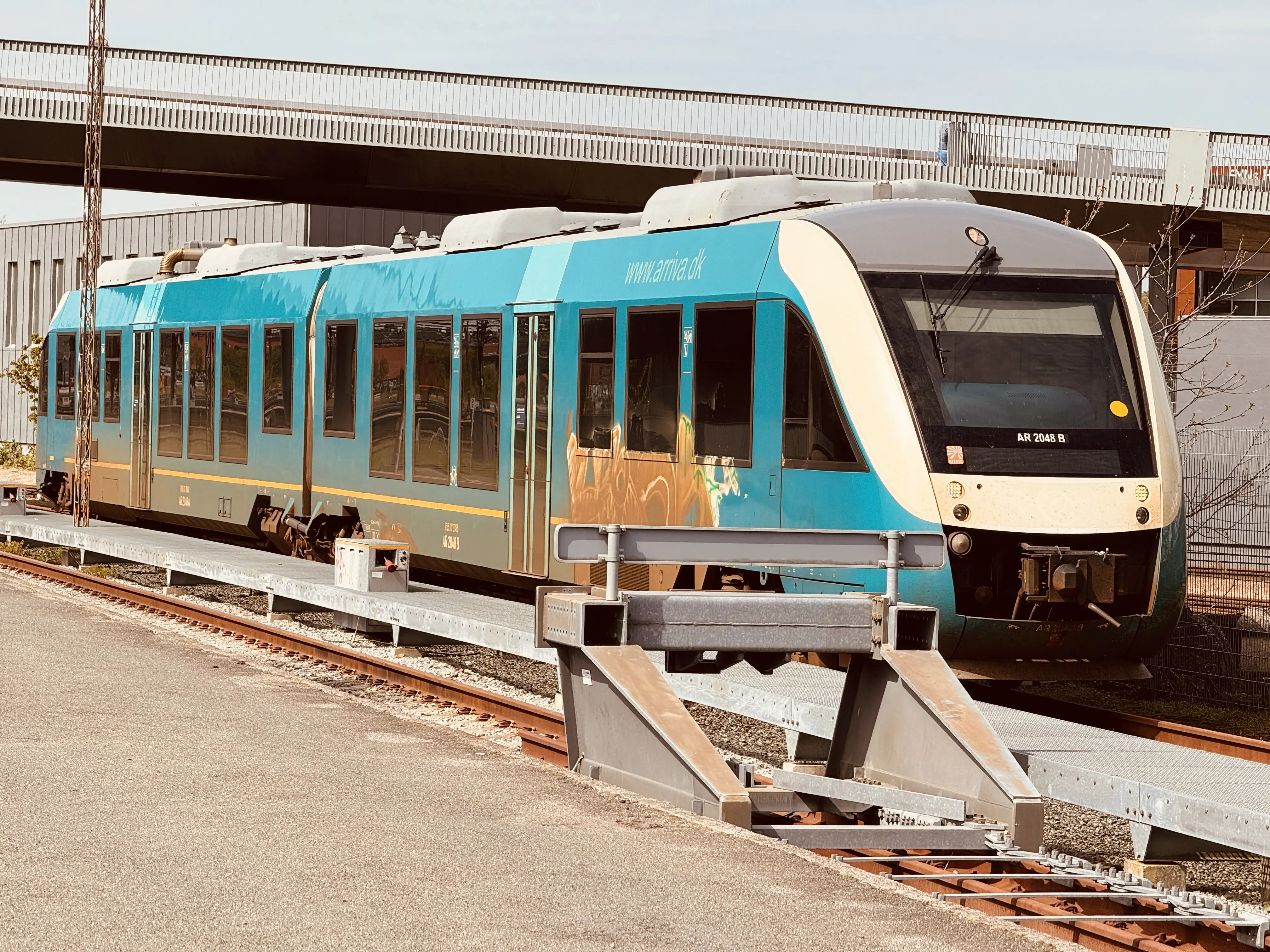 Billede af ARRIVA AR 2048 fotograferet ud for Odense Banegård Center. Billede af ARRIVA AR 2048 fotograferet ud for Odense Banegård Center.