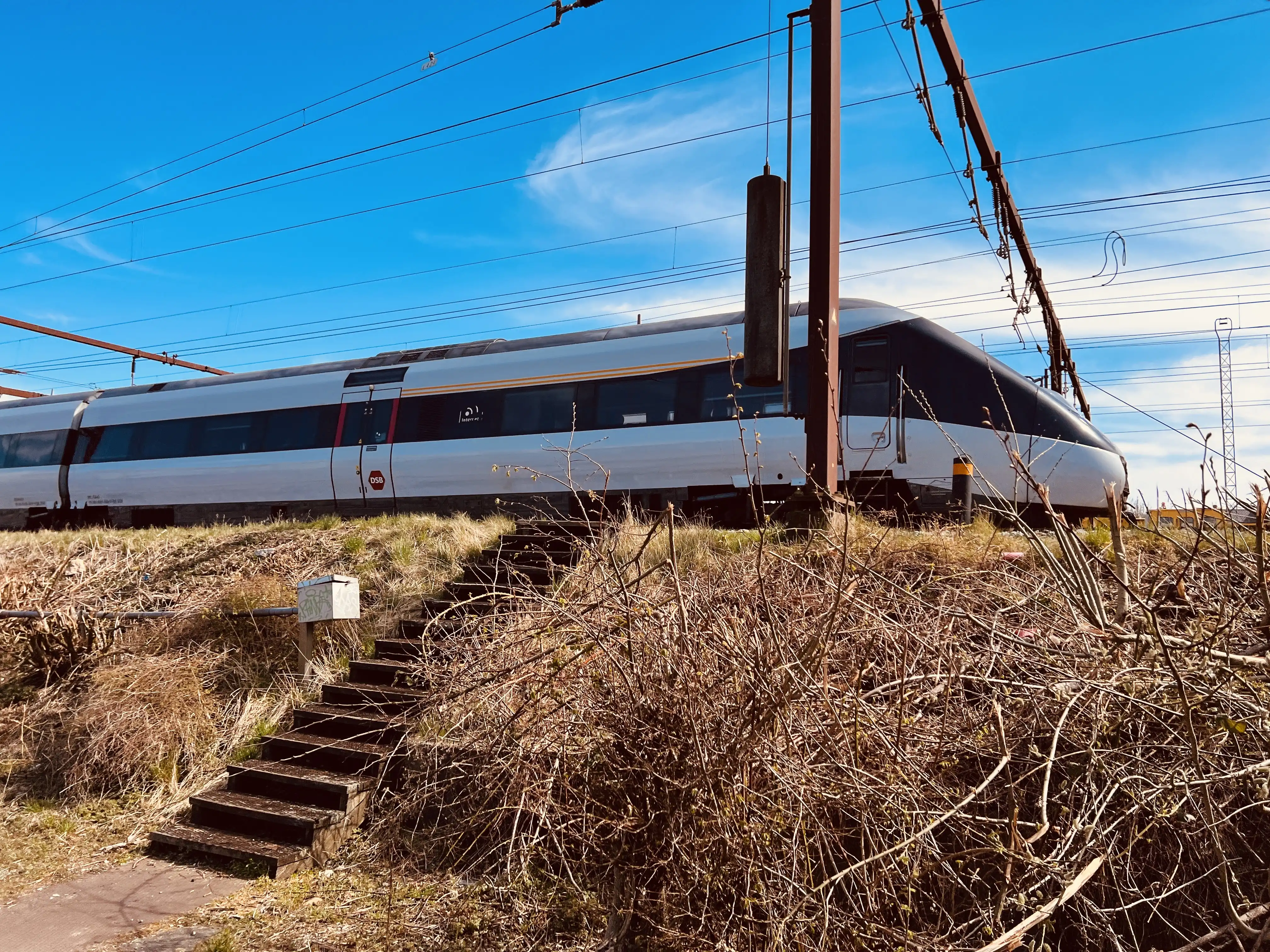 Billede af DSB MG 5669 fotograferet ud for Roskilde Station.