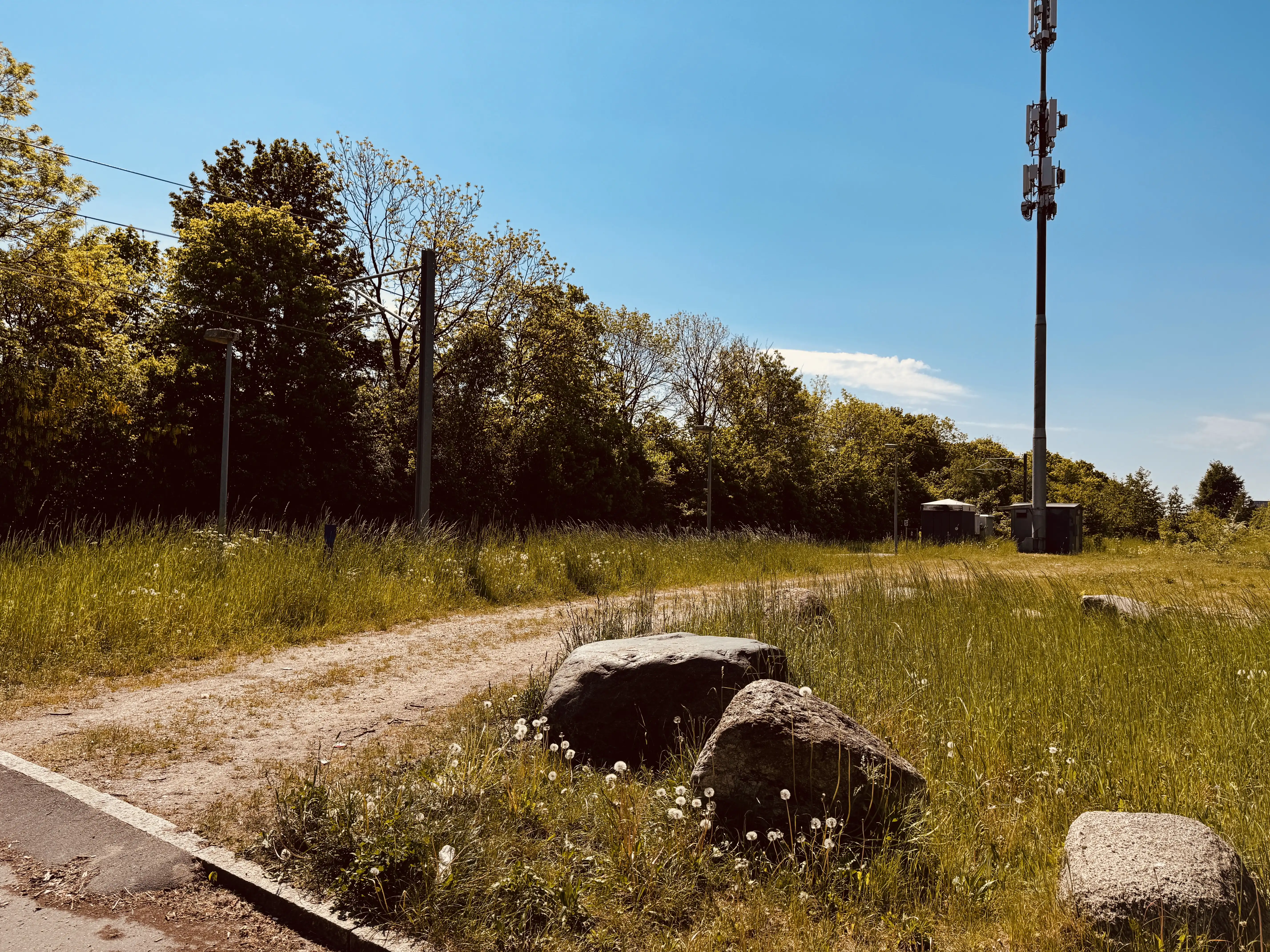 Billede af Løgten Station - Station er nedrevet, men Løgten Station har ligget her. Billede af Løgten Station - Station er nedrevet, men Løgten Station har ligget her.
