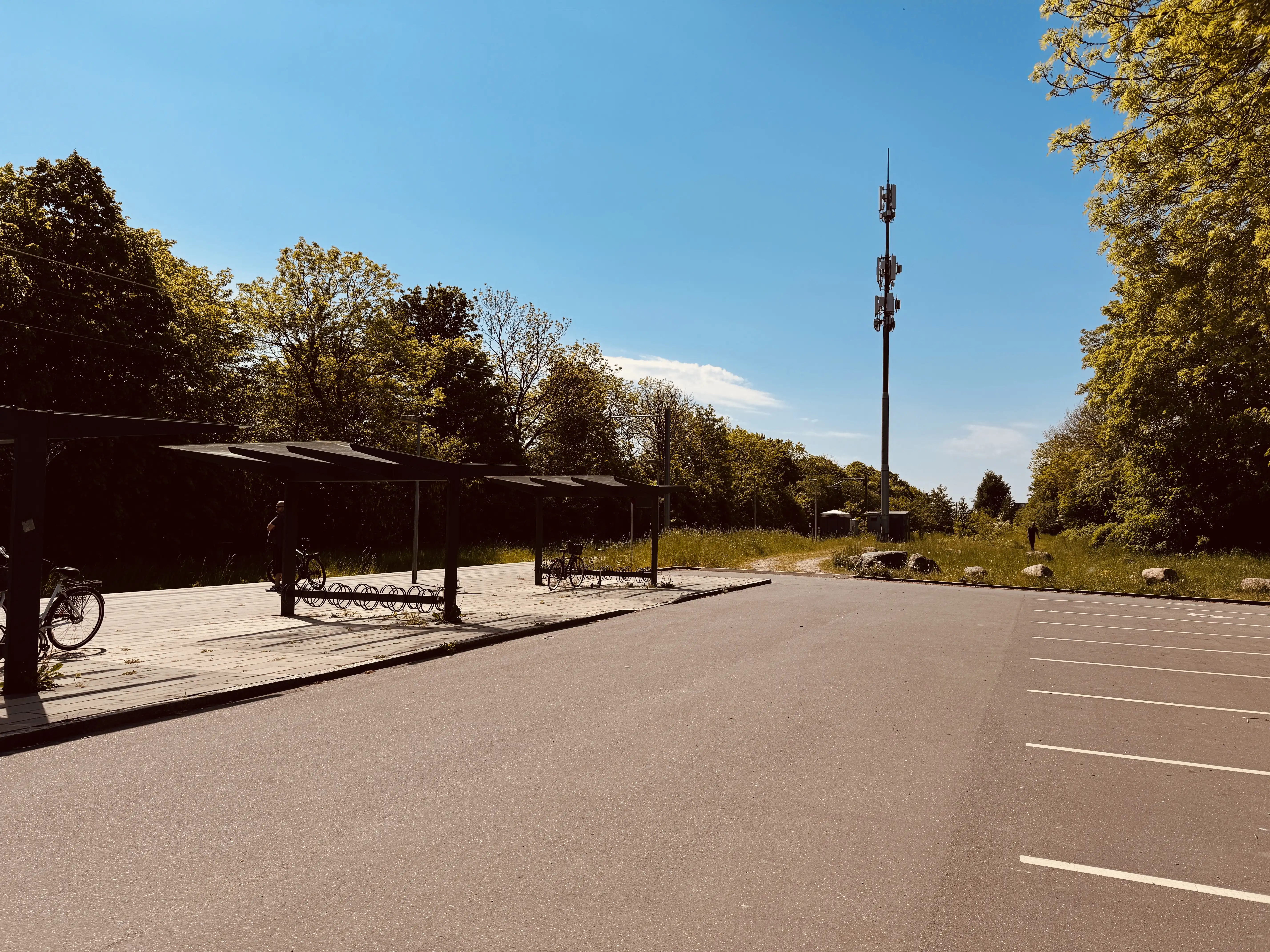 Billede af Løgten Letbanestation.