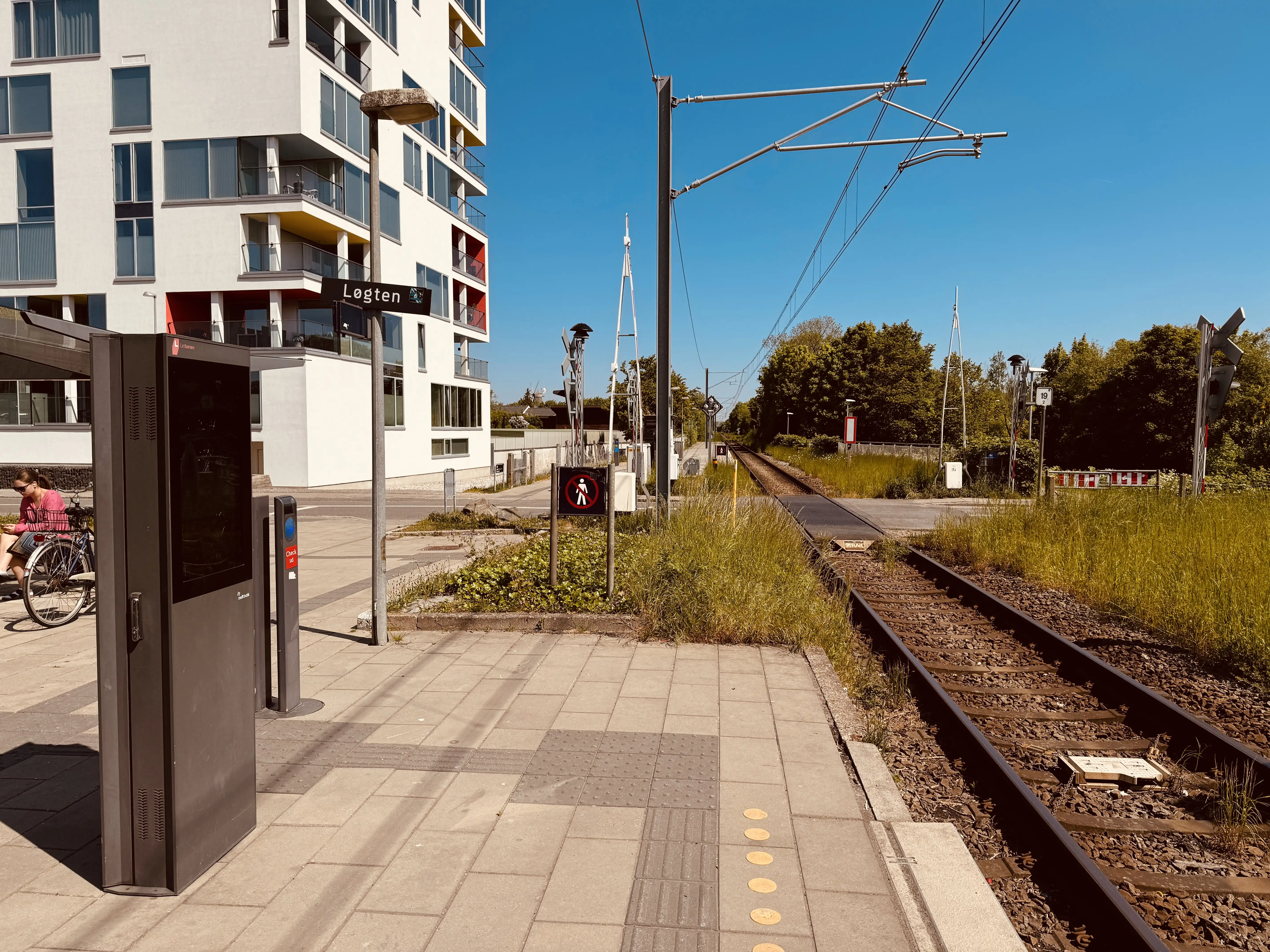 Billede af Løgten Letbanestation.