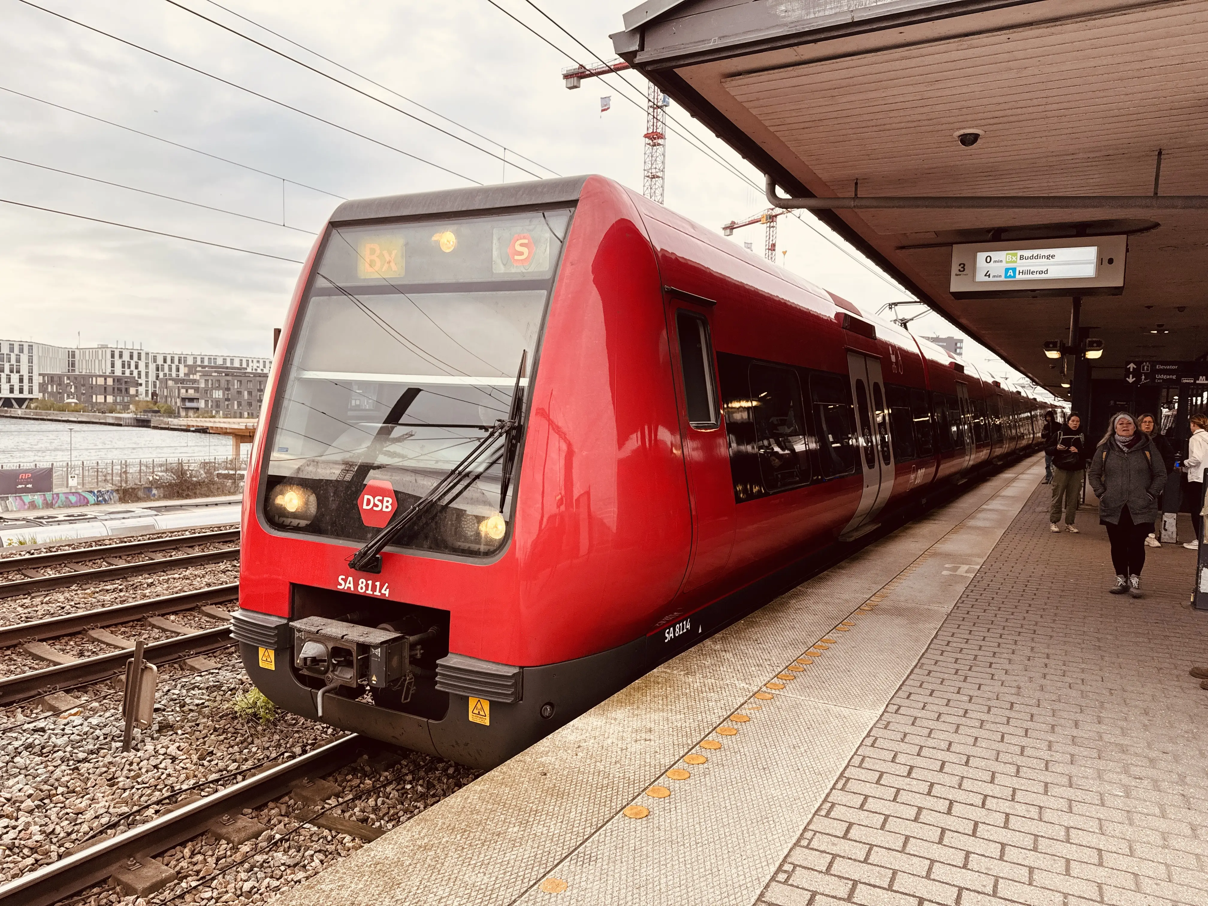 Billede af DSB SA 8114 fotograferet ud for Nordhavn S-togstrinbræt. Billede af DSB SA 8114 fotograferet ud for Nordhavn S-togstrinbræt.