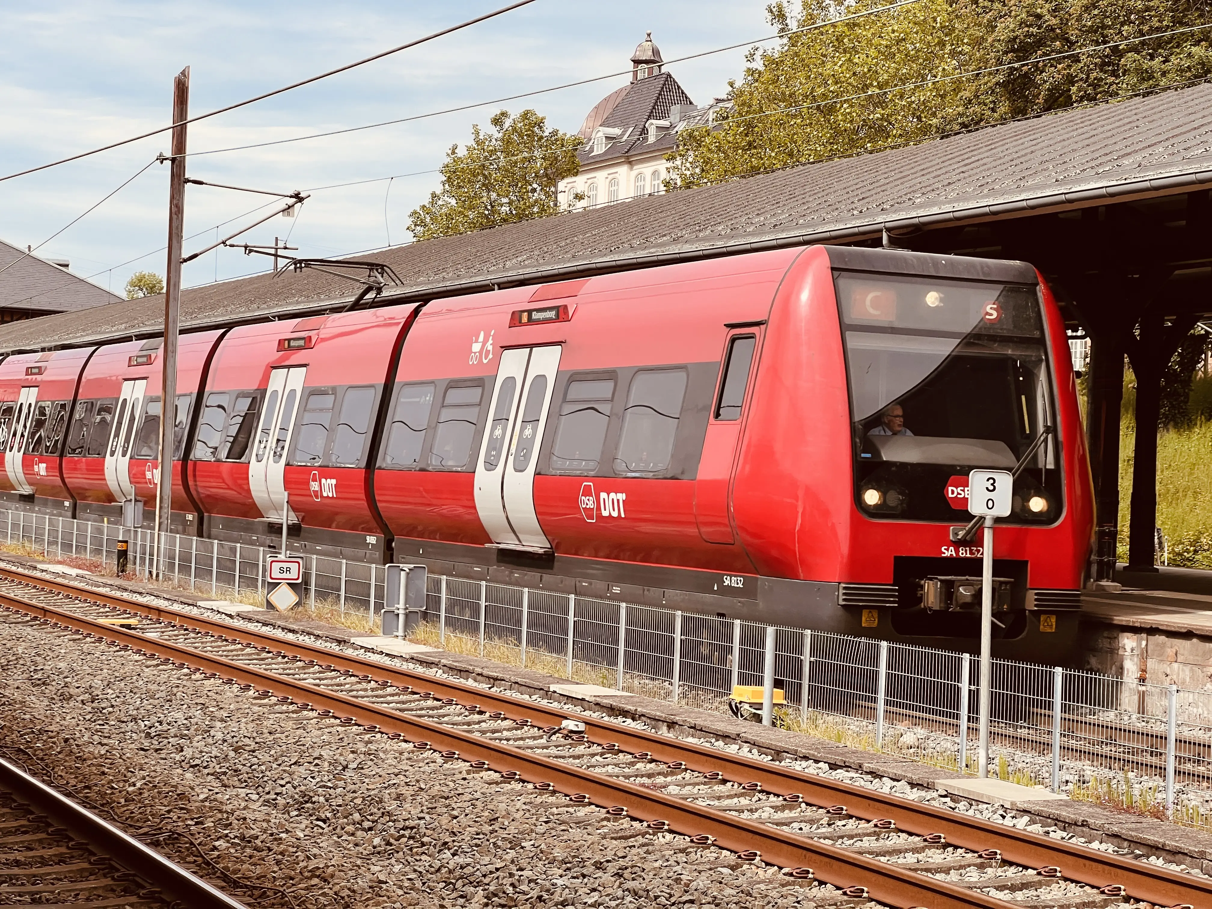 Billede af DSB SA 8132 fotograferet ud for Østerport Station. Billede af DSB SA 8132 fotograferet ud for Østerport Station.