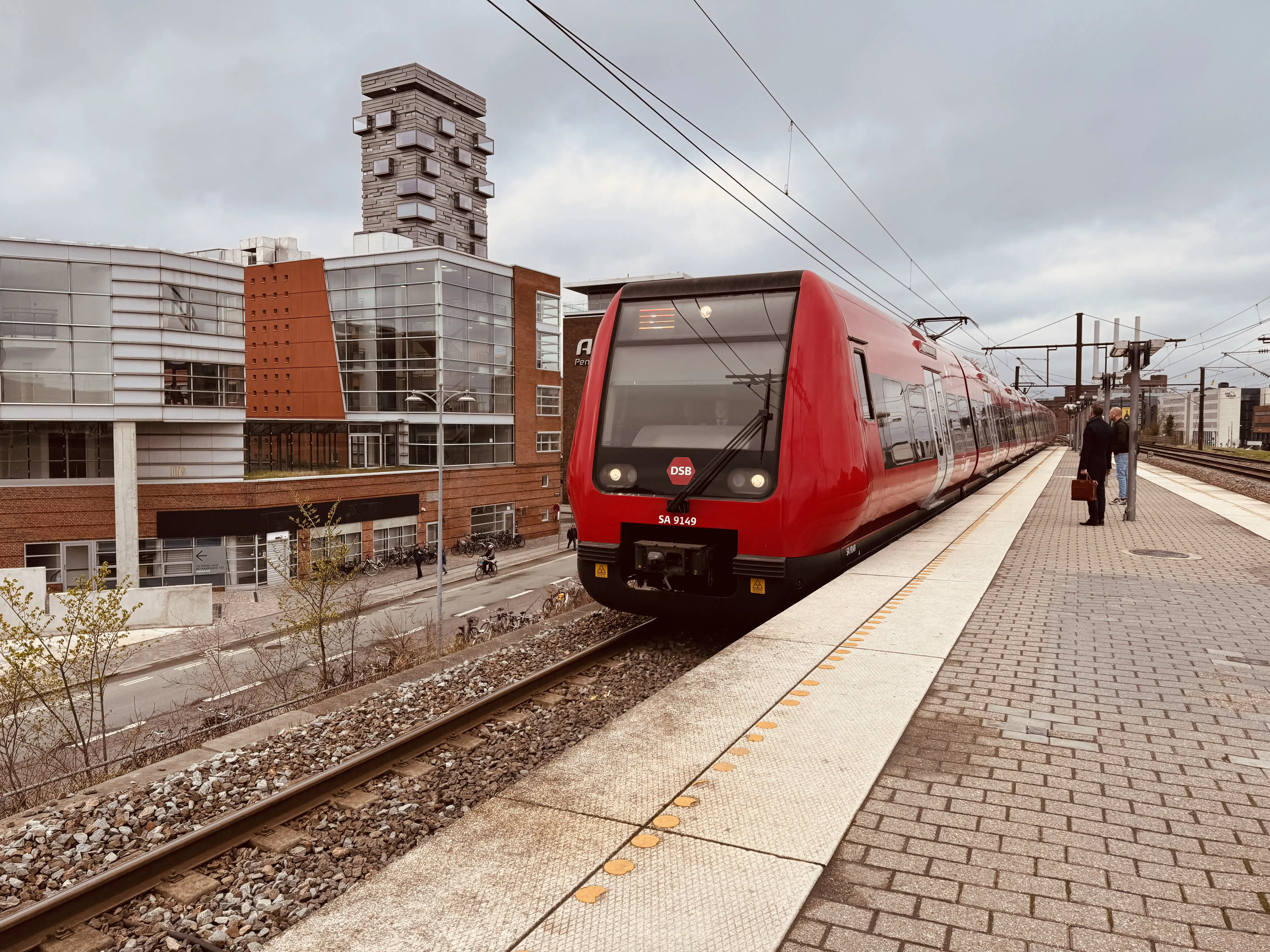 Billede af DSB SA 8149 fotograferet ud for Nordhavn S-togstrinbræt. Billede af DSB SA 8149 fotograferet ud for Nordhavn S-togstrinbræt.