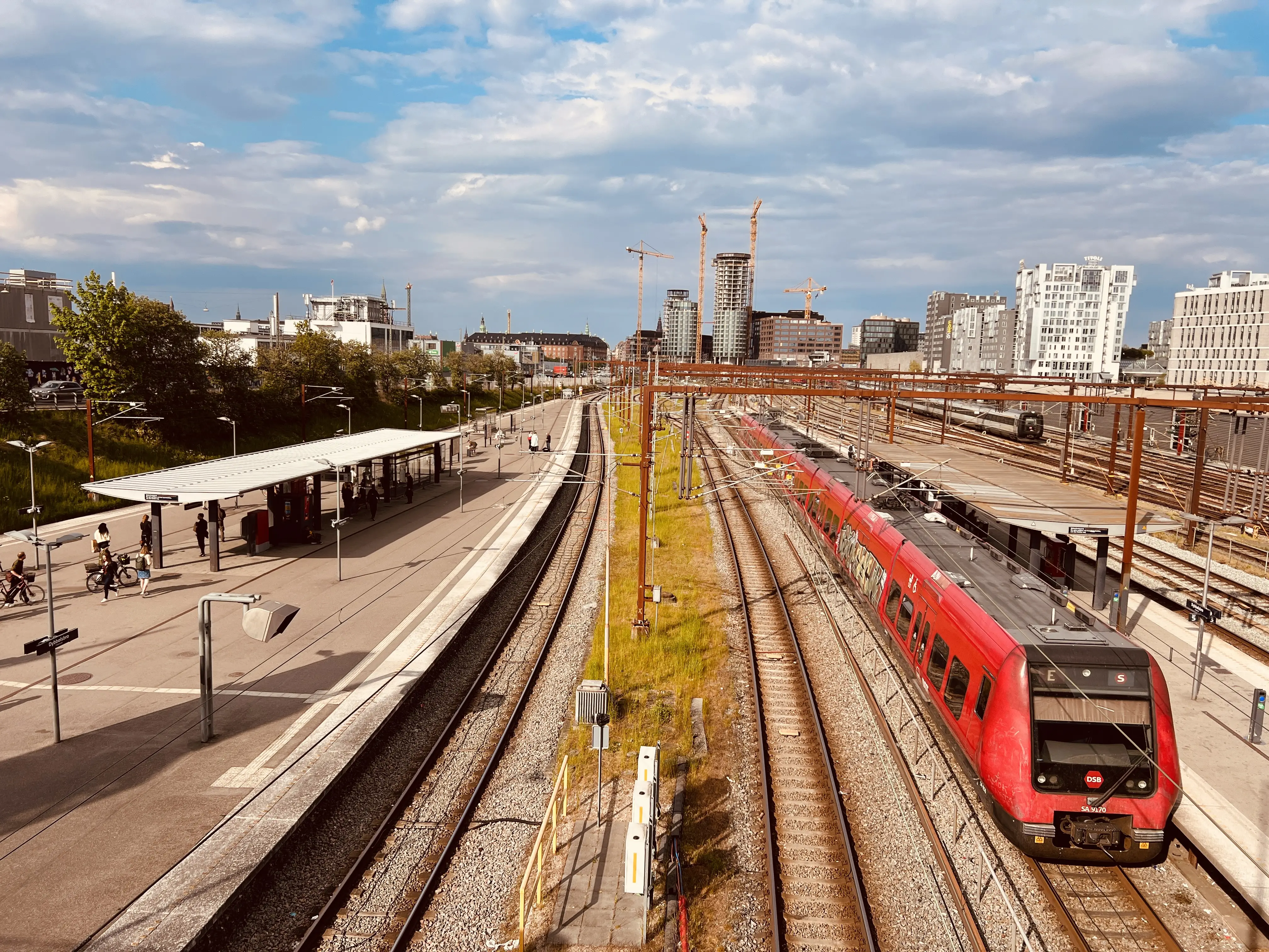 Billede af DSB SA 8170 fotograferet ud for Dybbølsbro S-togstrinbræt.