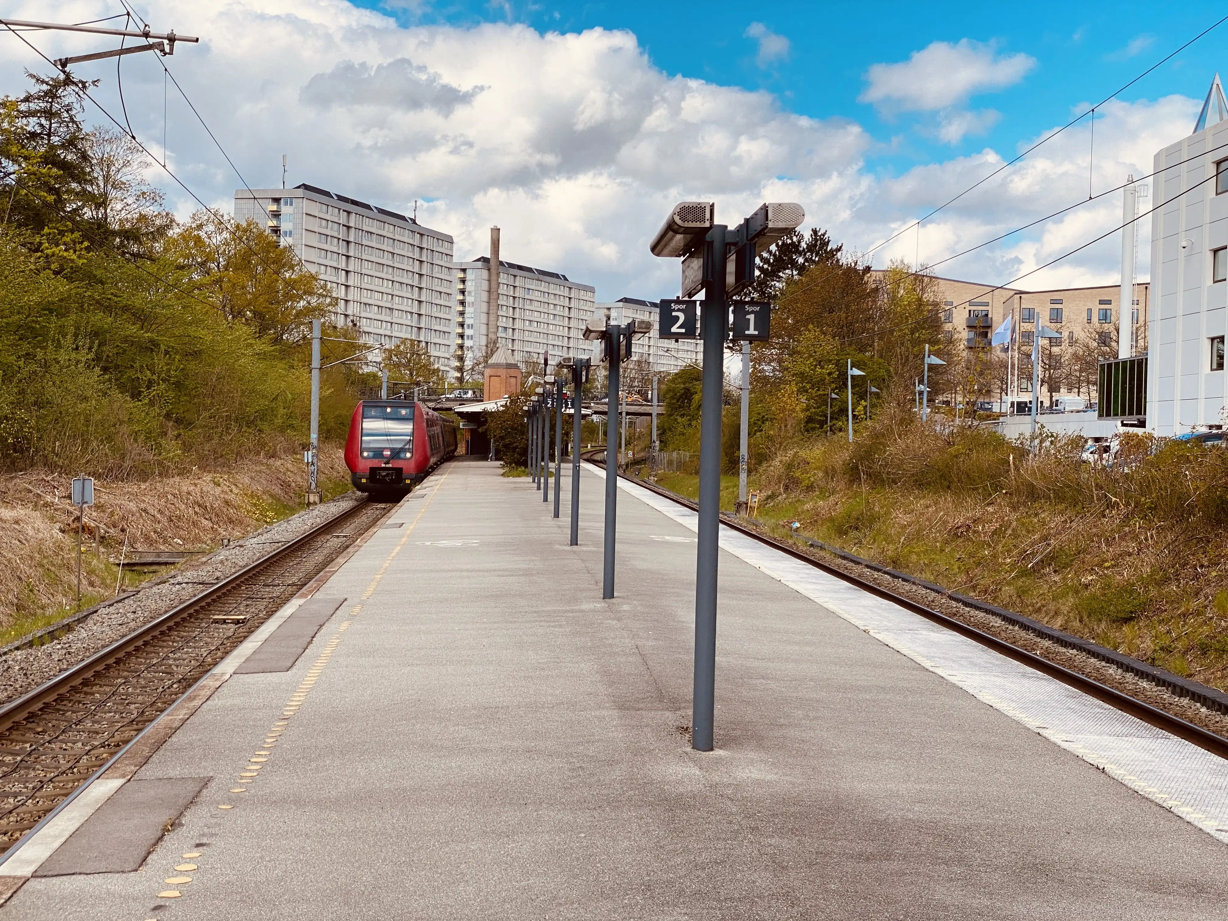Billede af DSB SA 8173 fotograferet ud for Sorgenfri S-togstrinbræt. Billede af DSB SA 8173 fotograferet ud for Sorgenfri S-togstrinbræt.