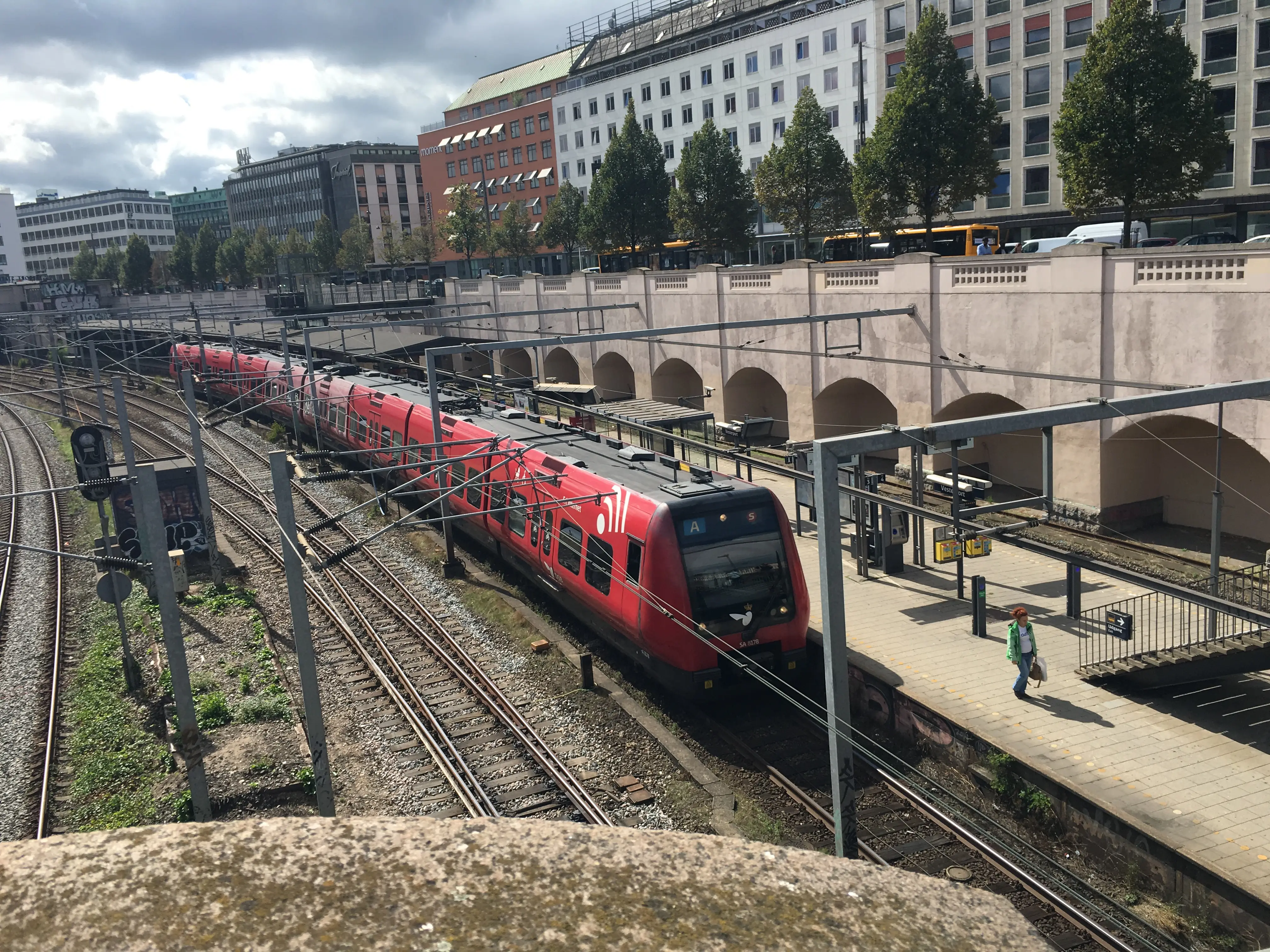 Billede af DSB SA 8178 fotograferet ud for Vesterport Station. Billede af DSB SA 8178 fotograferet ud for Vesterport Station.