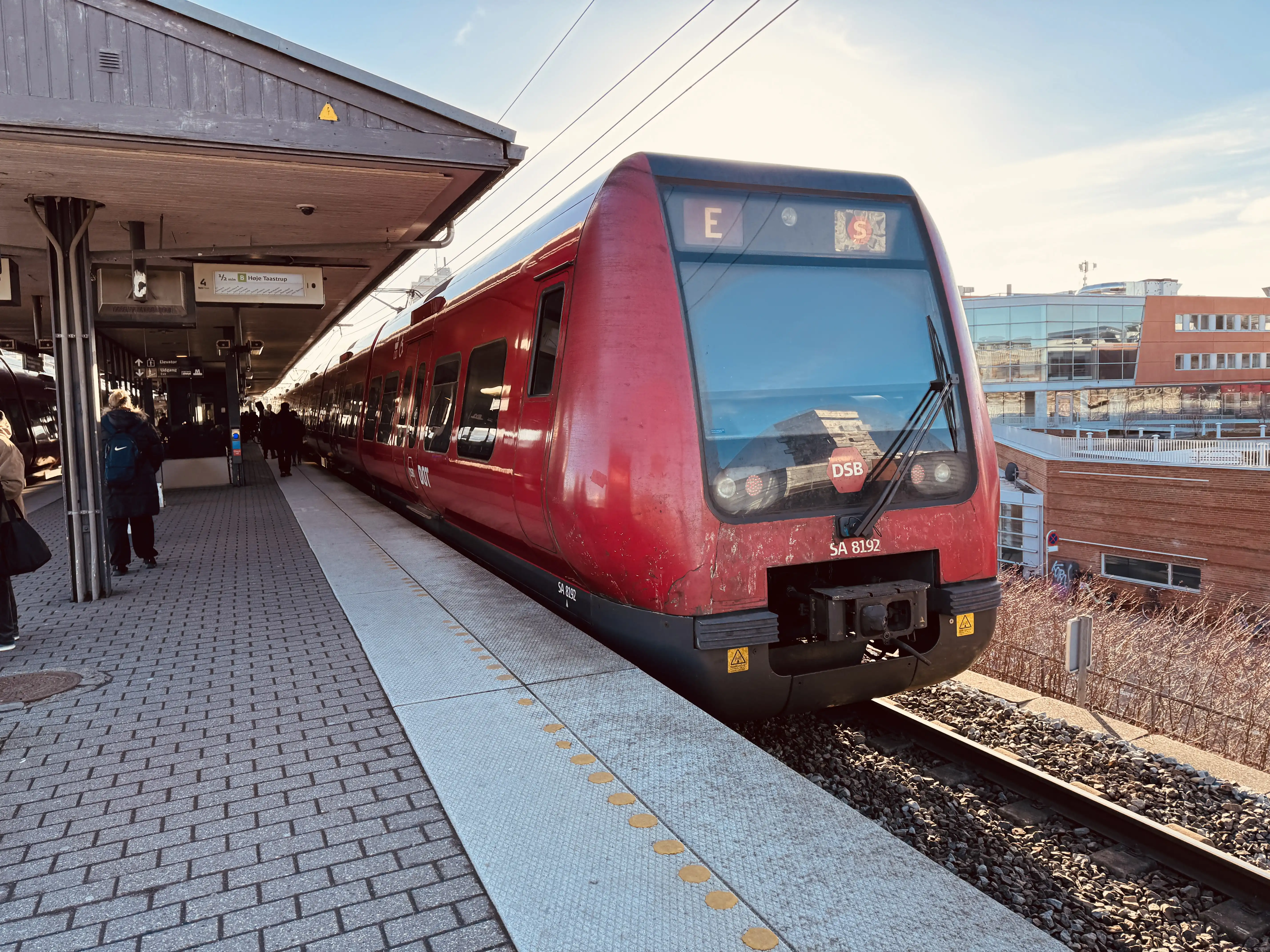 Billede af DSB SA 8192 fotograferet ud for Nordhavn S-togstrinbræt. Billede af DSB SA 8192 fotograferet ud for Nordhavn S-togstrinbræt.