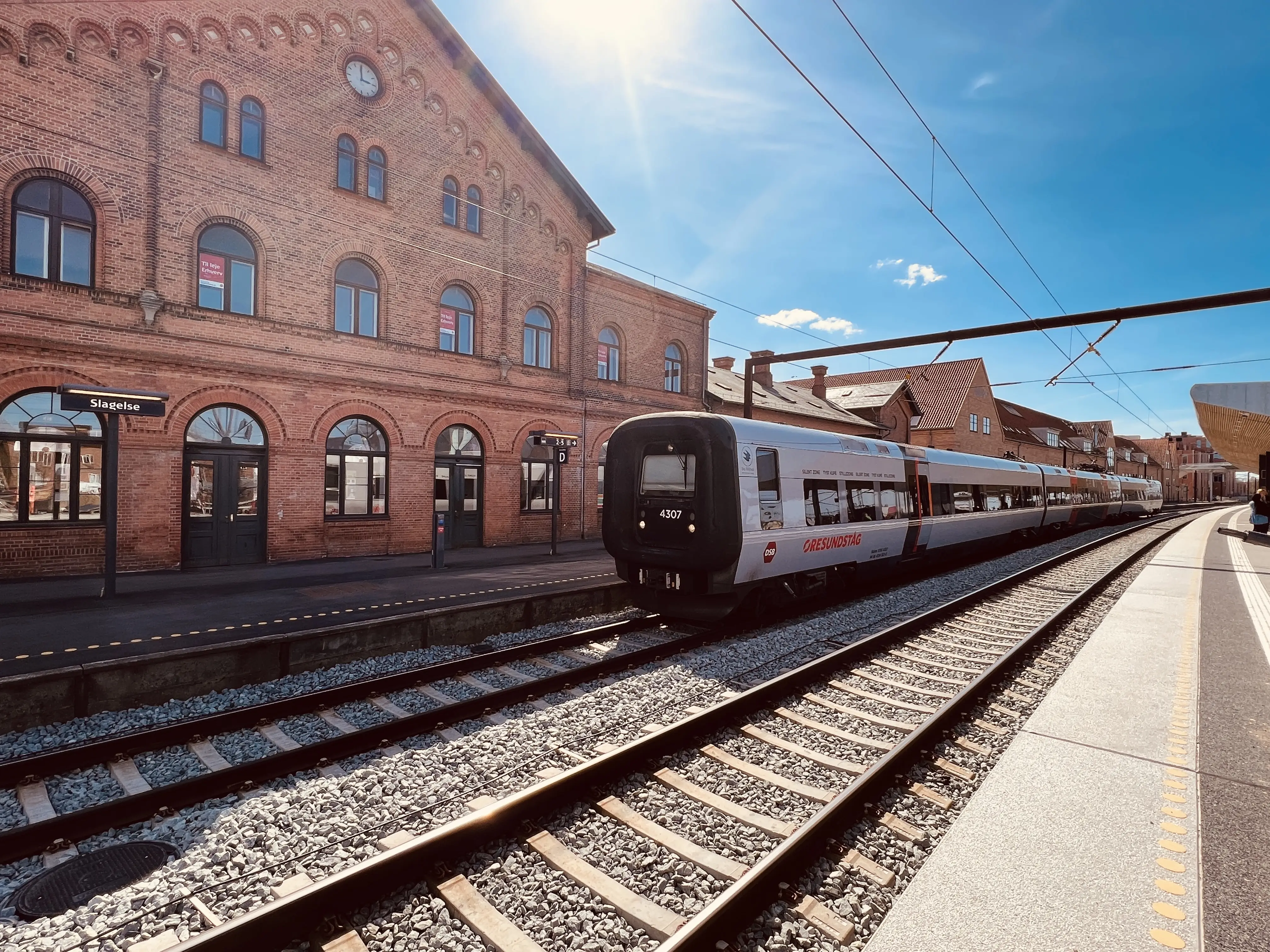 Billede af DSB ET  4307 fotograferet ud for Slagelse Station.