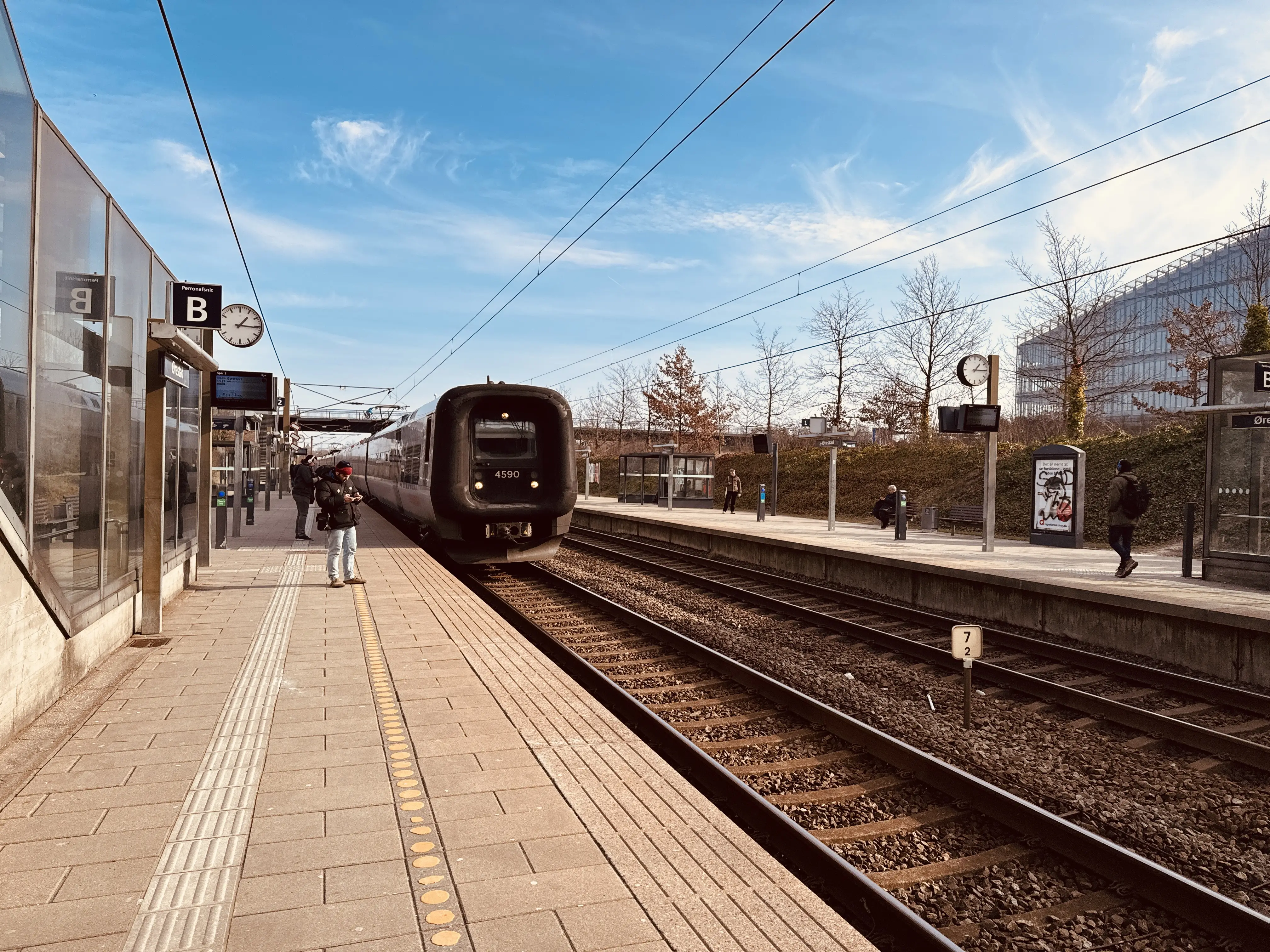 Billede af DSB ET 4390 fotograferet ud for Ørestad Trinbræt.