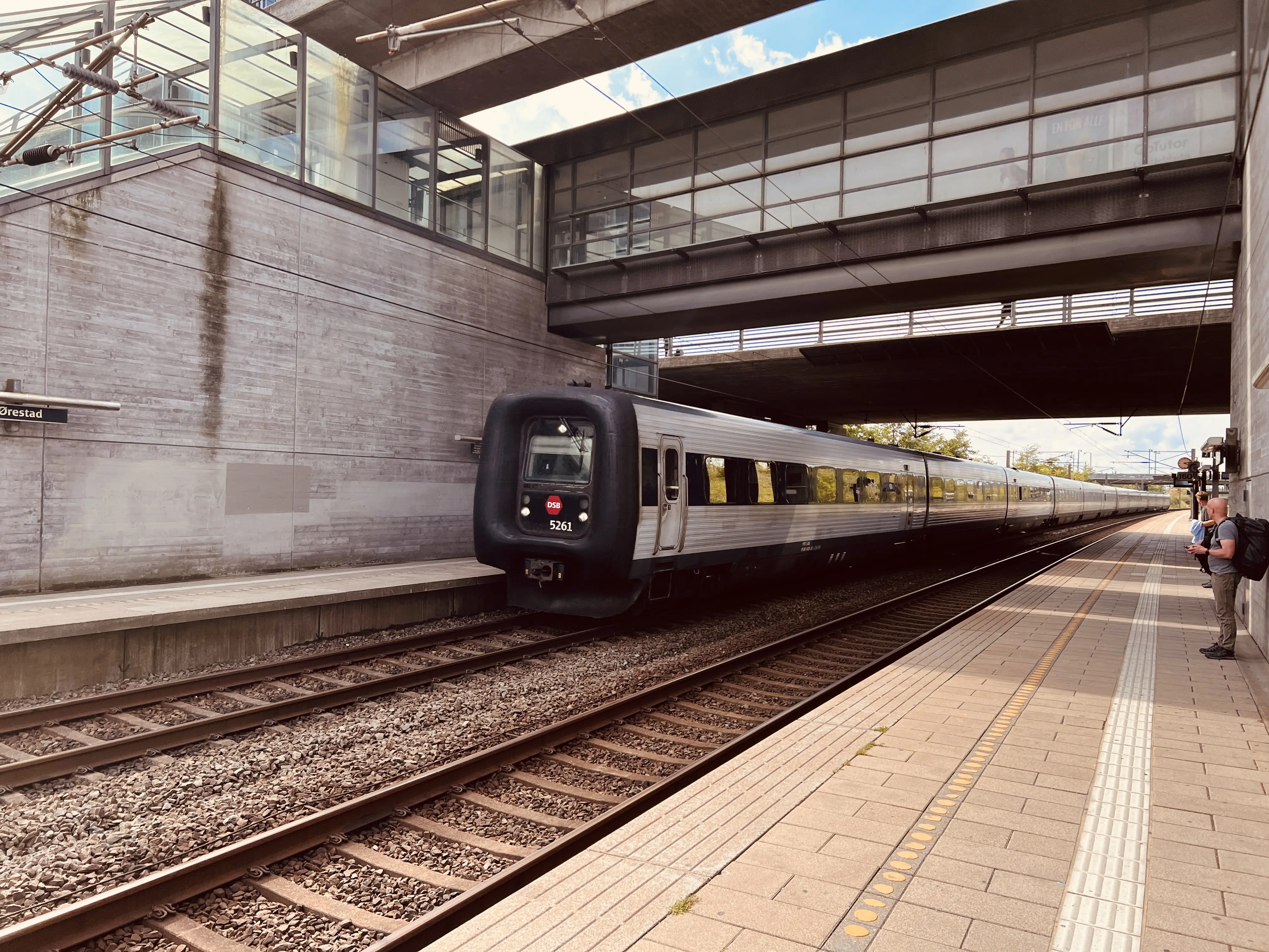 Billede af DSB MF 5061 fotograferet ud for Ørestad Trinbræt.
