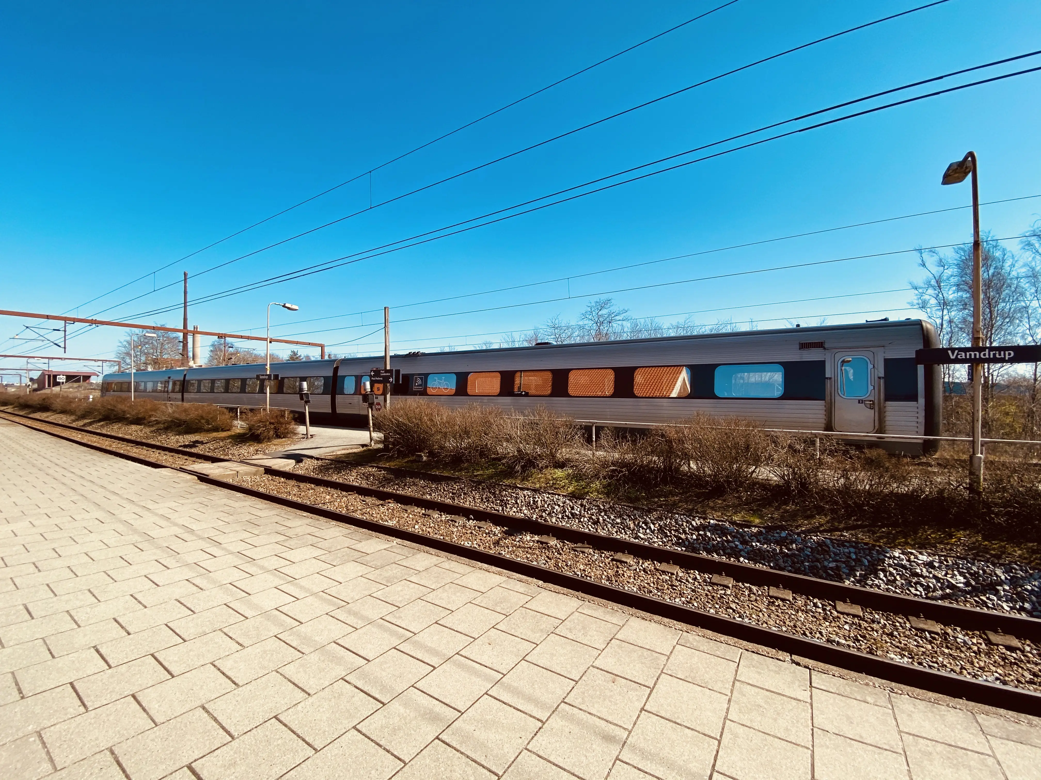 Billede af DSB MF 5086 fotograferet ud for Vamdrup Station.