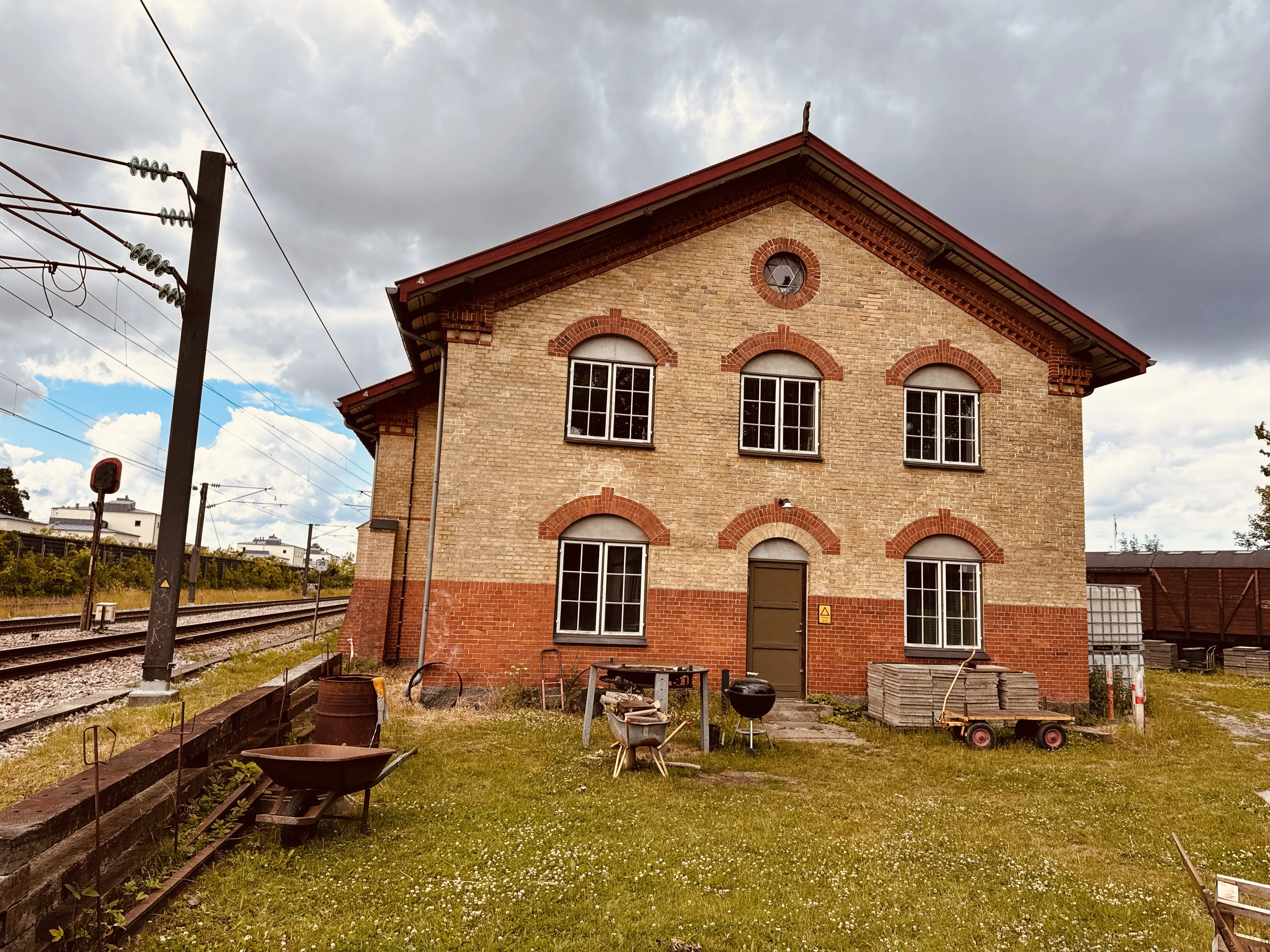 Billede af Rungsted Kyst Stations remise.