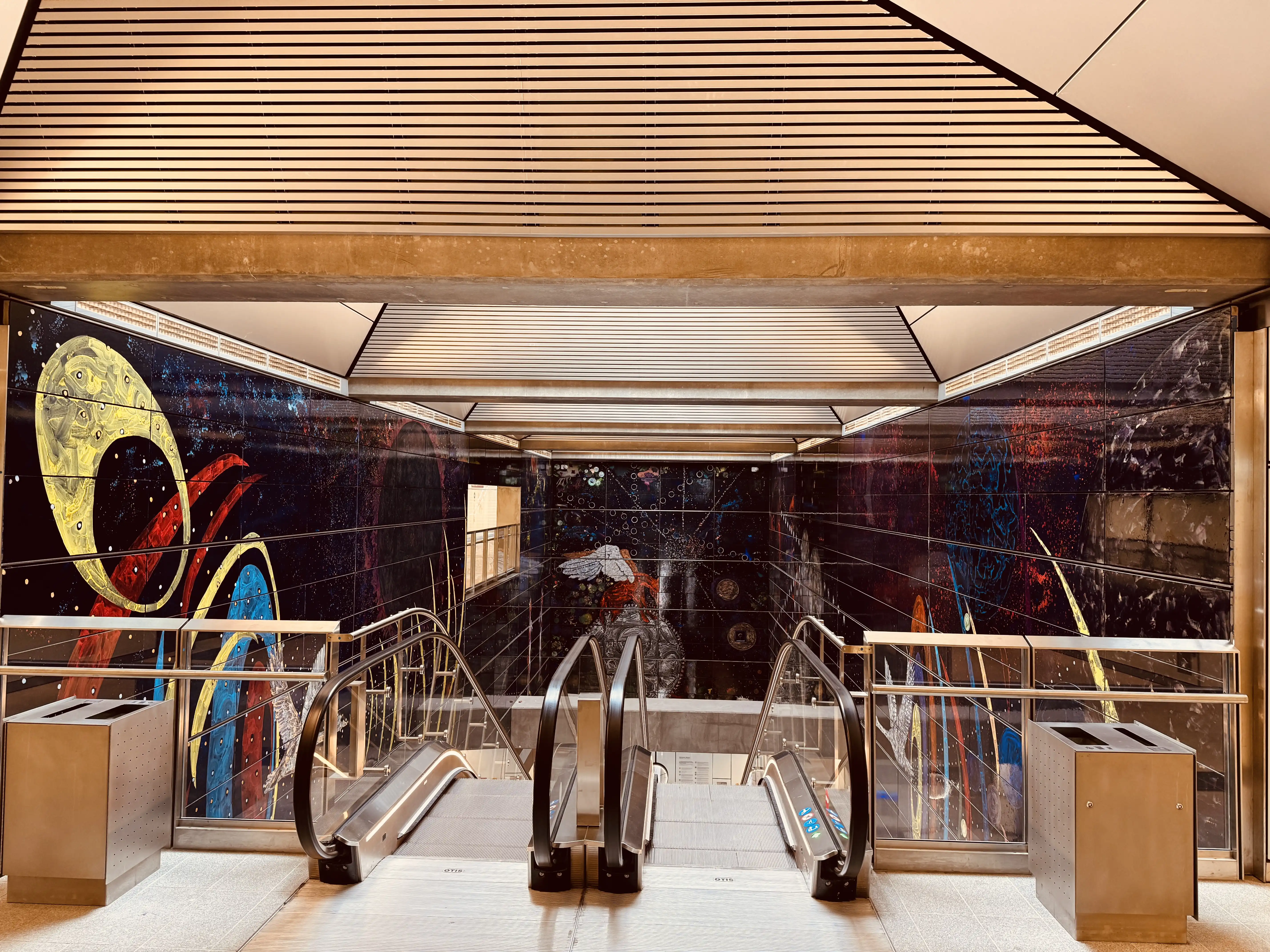 Billede af Mozarts Plads Metrostation. Billede af Mozarts Plads Metrostation.