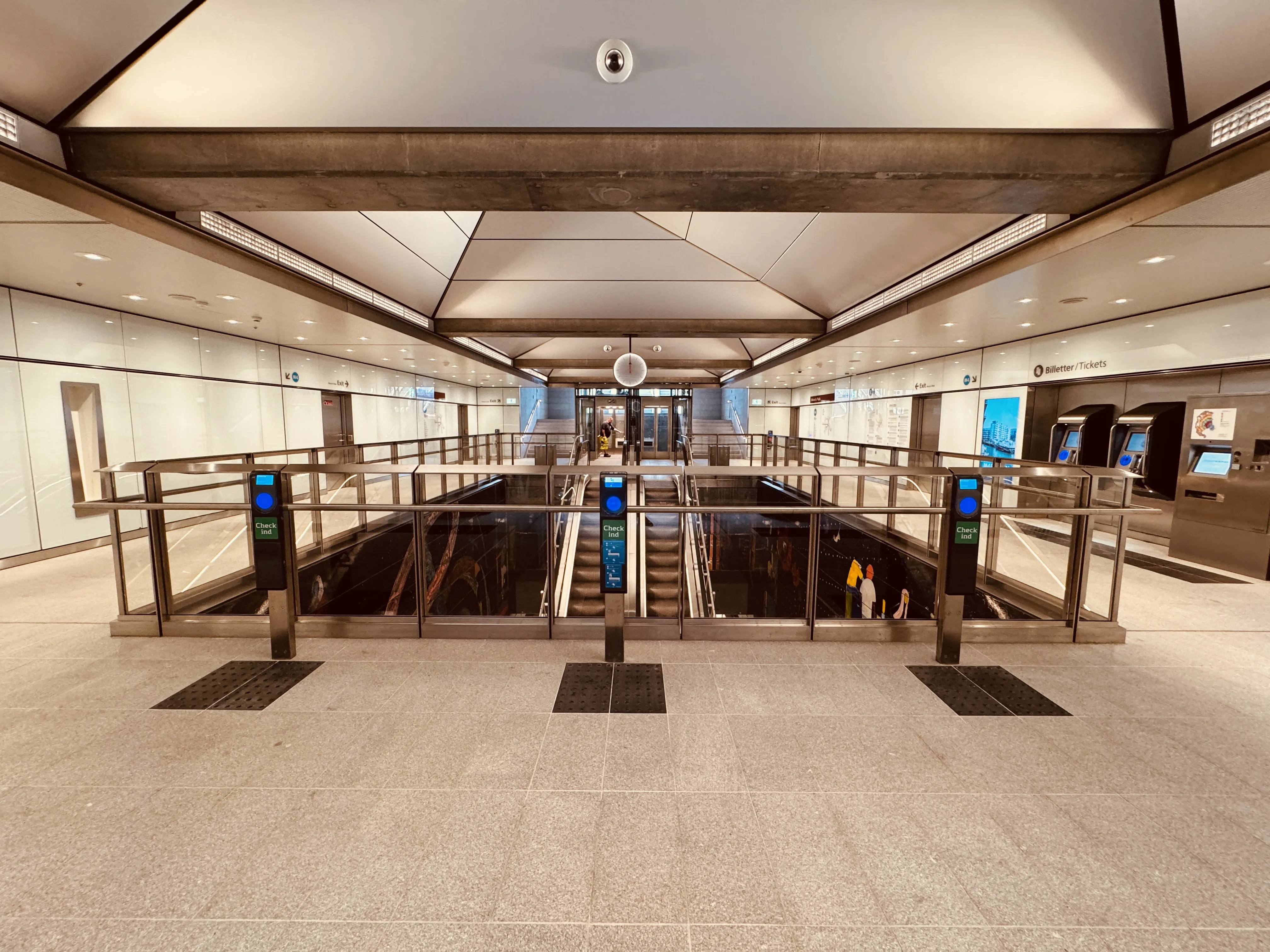 Billede af Mozarts Plads Metrostation. Billede af Mozarts Plads Metrostation.