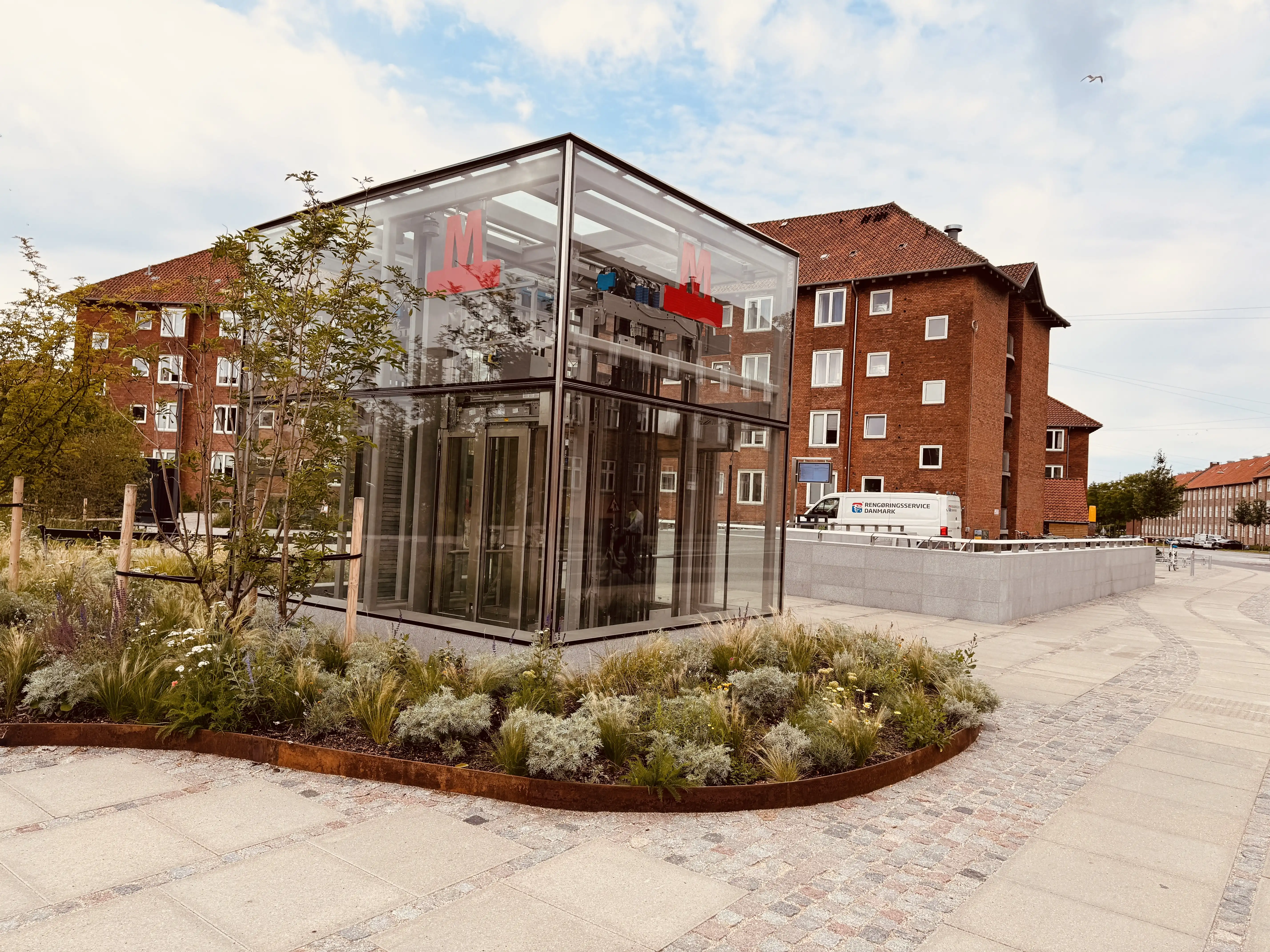 Billede af Mozarts Plads Metrostation. Billede af Mozarts Plads Metrostation.