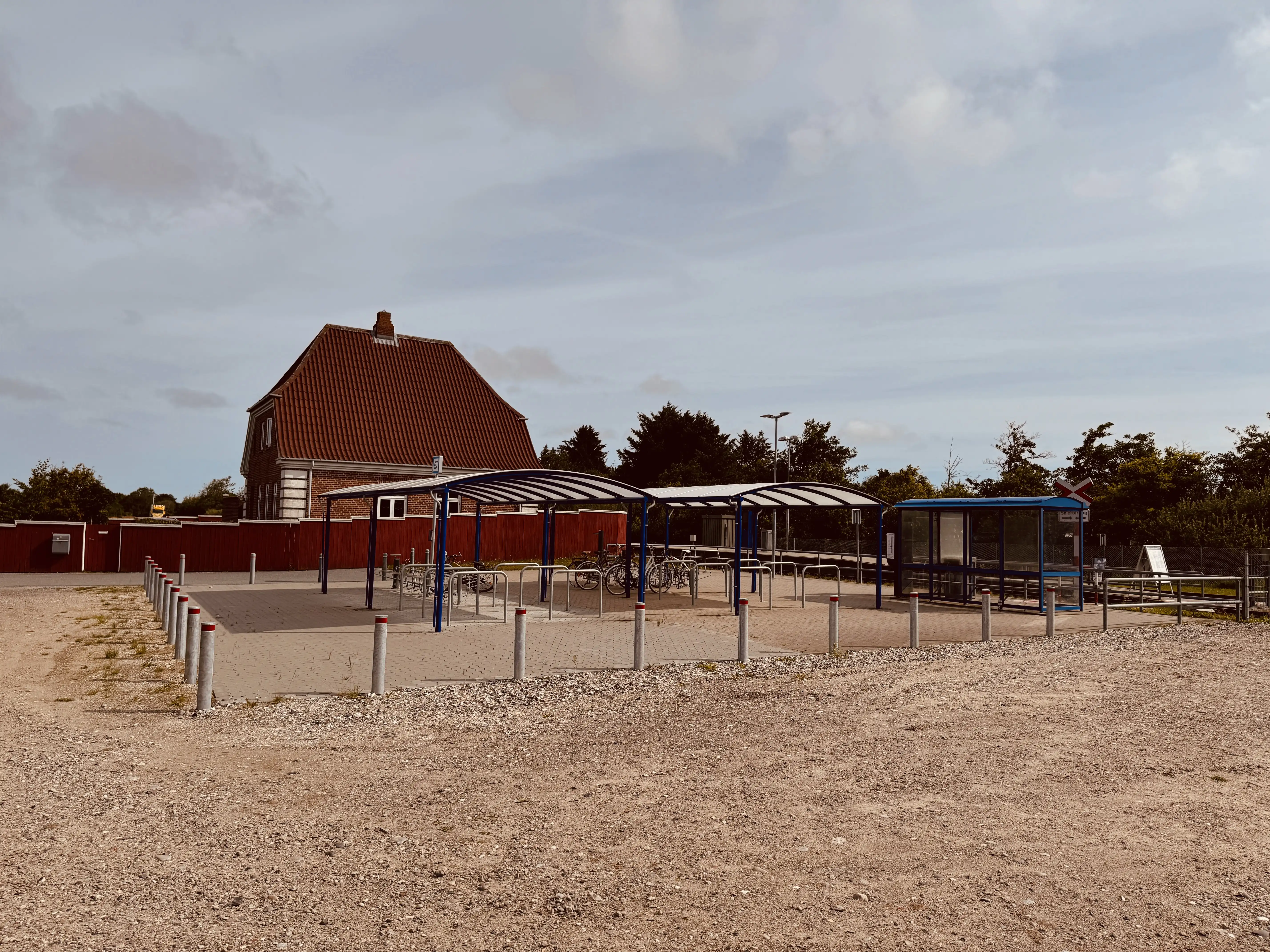 Billede af Tornby Station. Billede af Tornby Station.