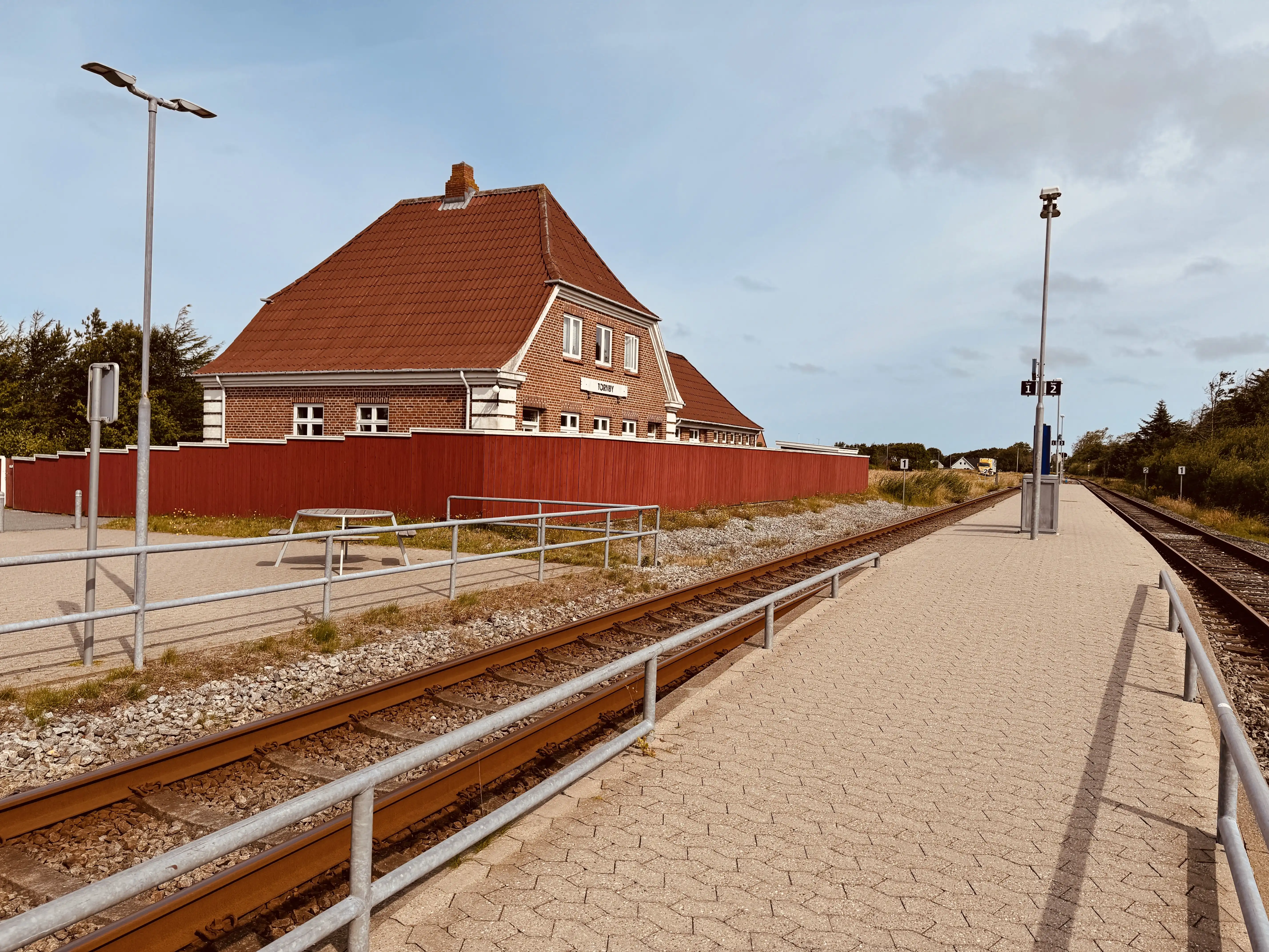 Billede af Tornby Station. Billede af Tornby Station.