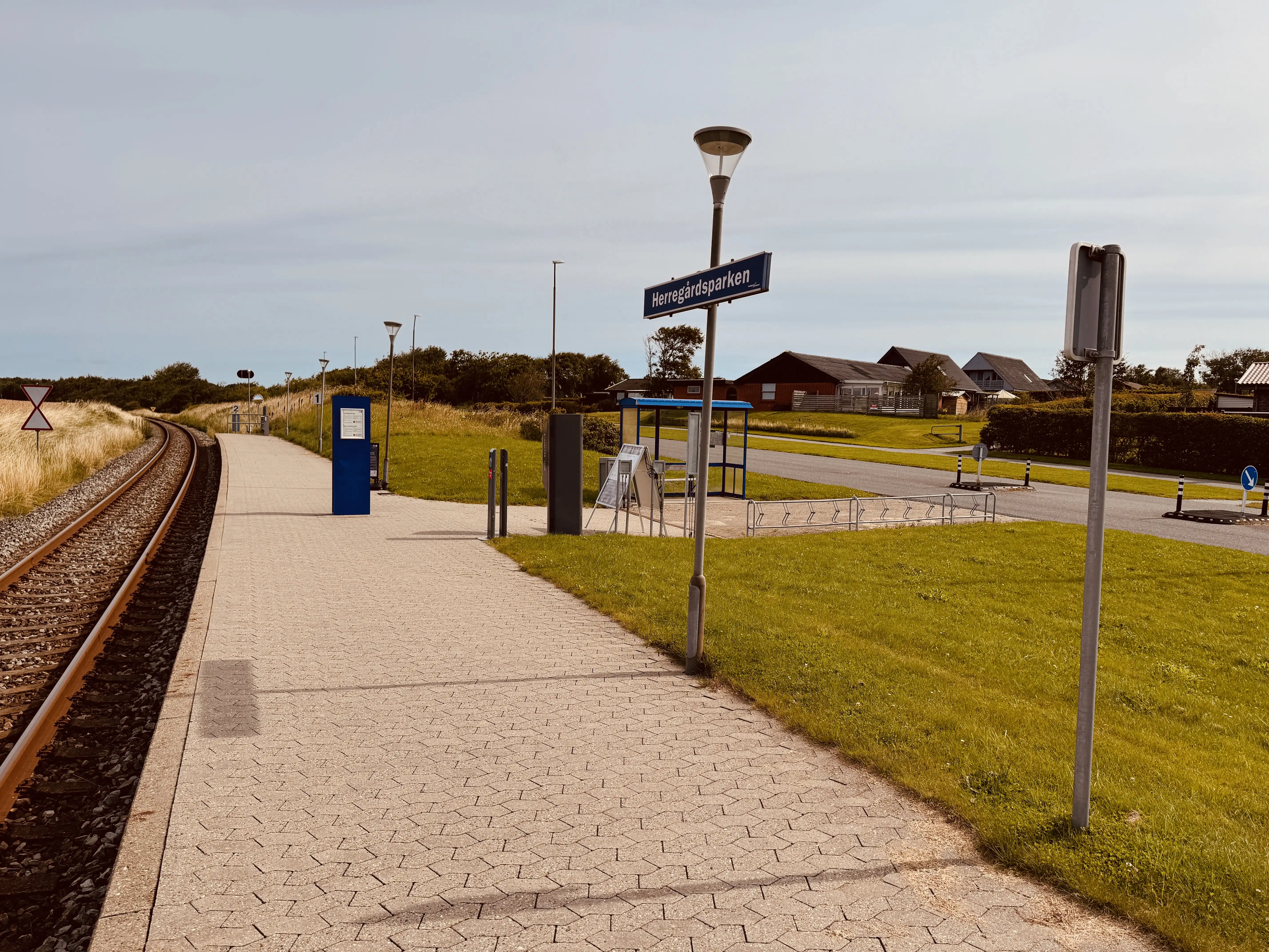 Billede af Herregårdsparken Trinbræt. Billede af Herregårdsparken Trinbræt.