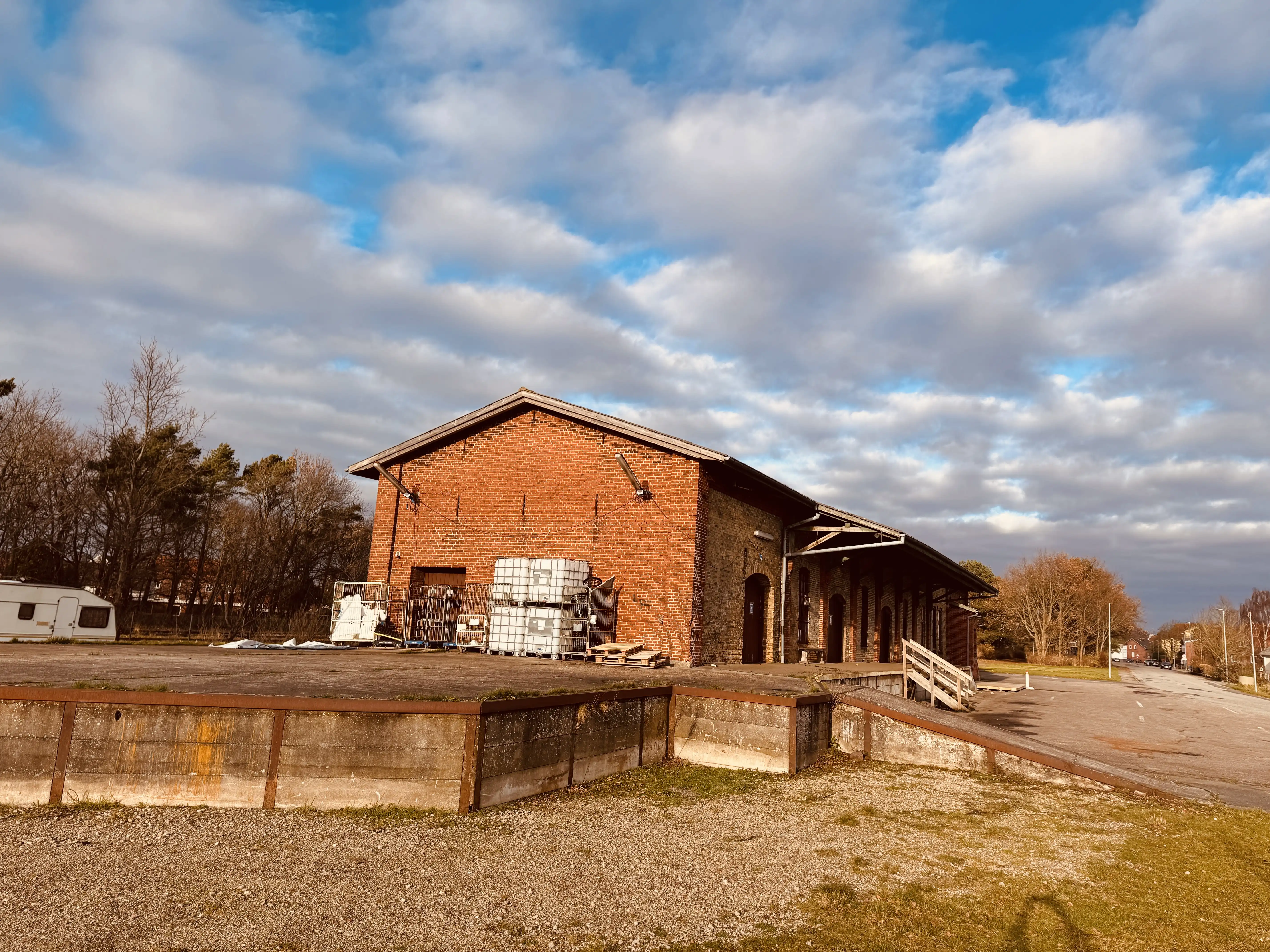 Billede af Tønder H Stations varehus. Billede af Tønder H Stations varehus.