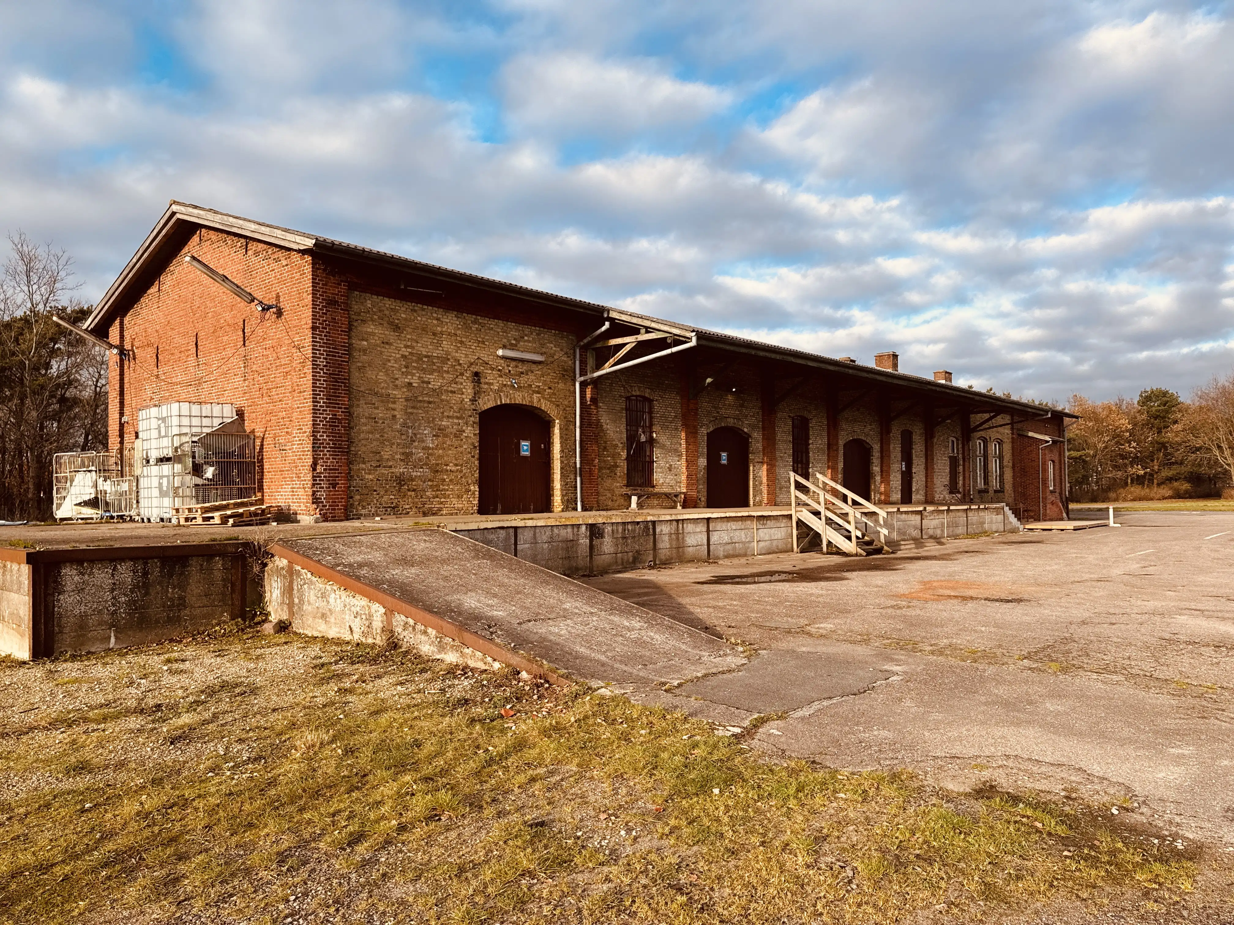 Billede af Tønder H Stations varehus. Billede af Tønder H Stations varehus.