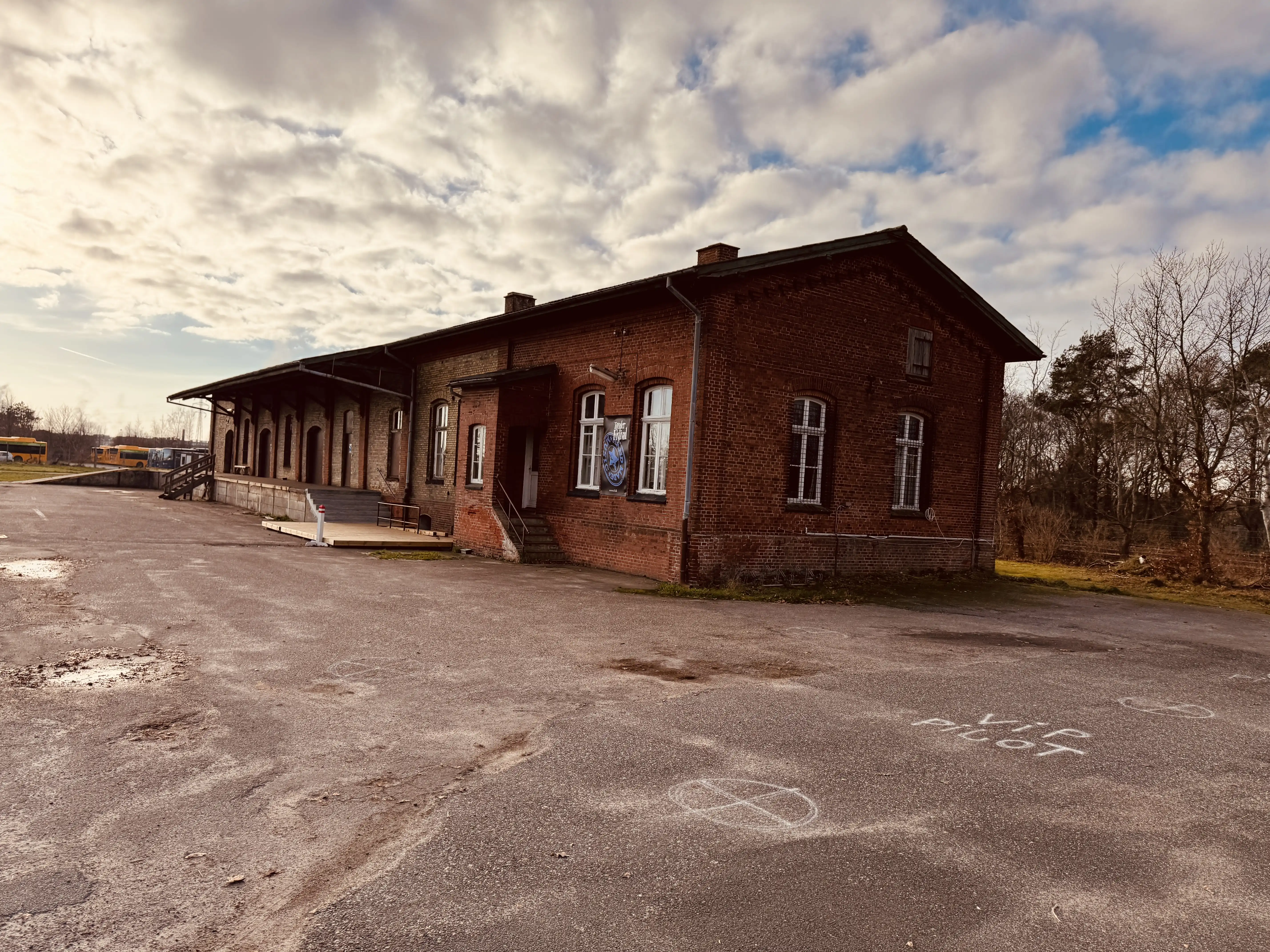 Billede af Tønder H Stations varehus. Billede af Tønder H Stations varehus.
