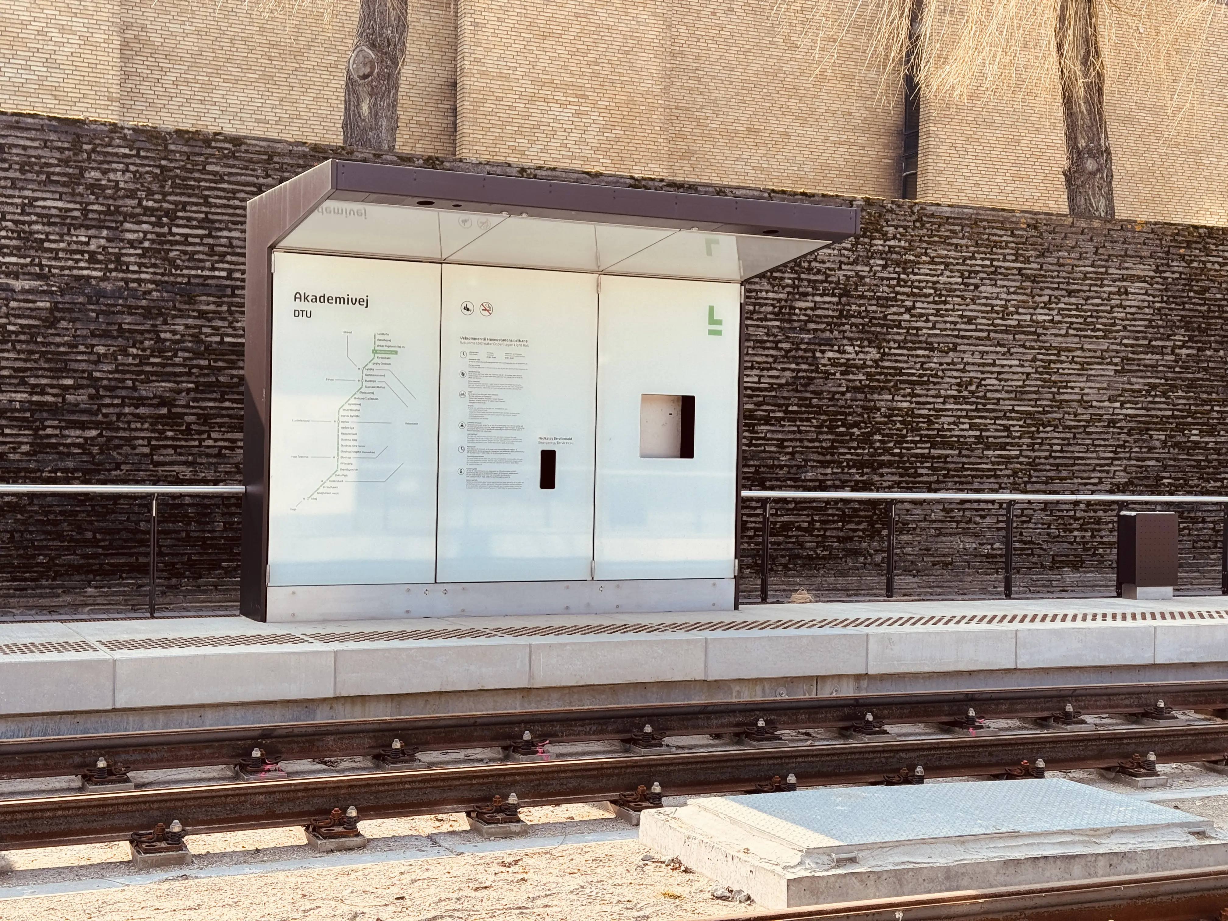 Billede af Akademivej DTU Letbanestation. Billede af Akademivej DTU Letbanestation.