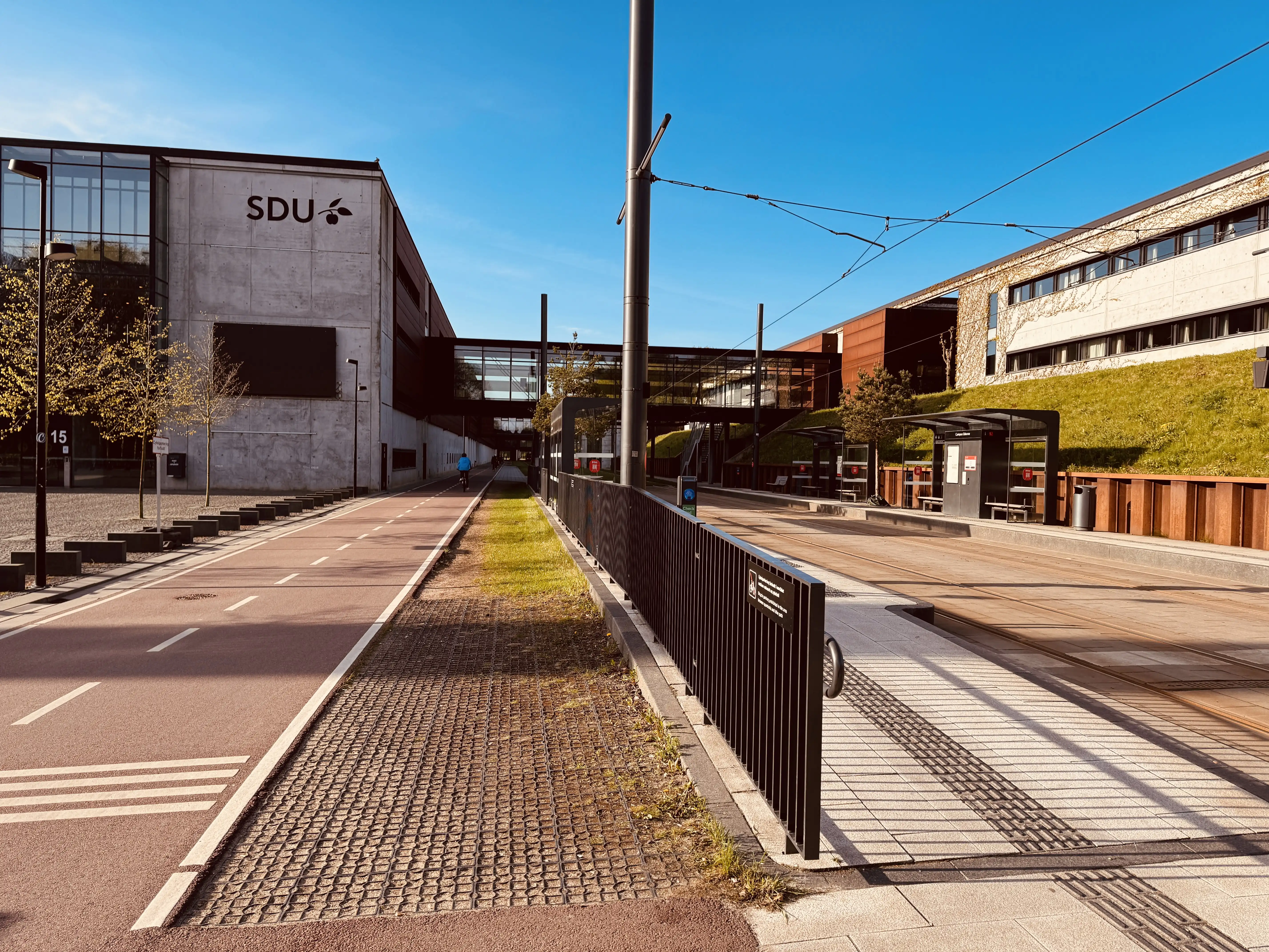 Billede af Campus Odense Letbanestation.