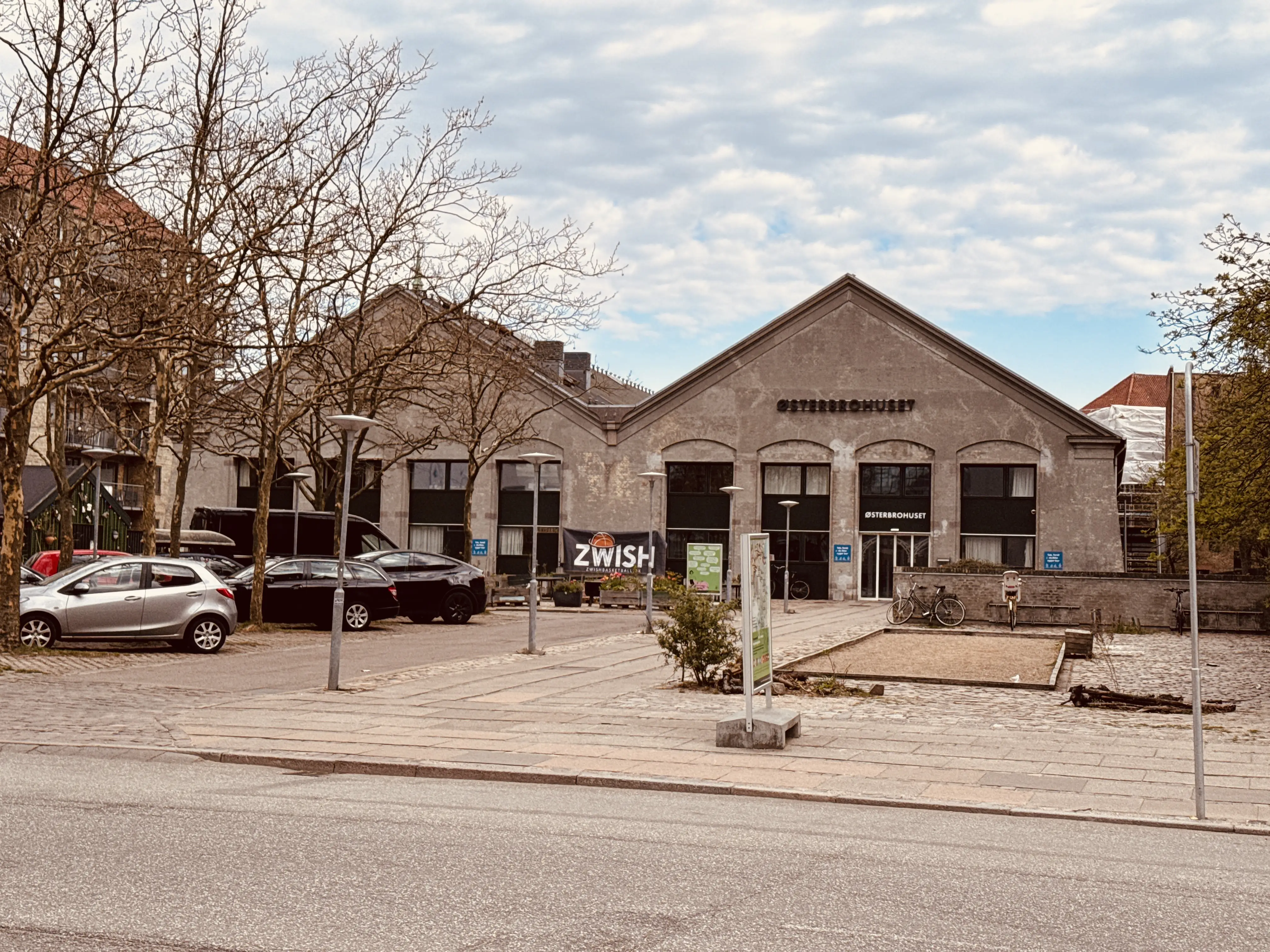 Billede af sporvognsremisen ved Nordhavn S-togstrinbræt.