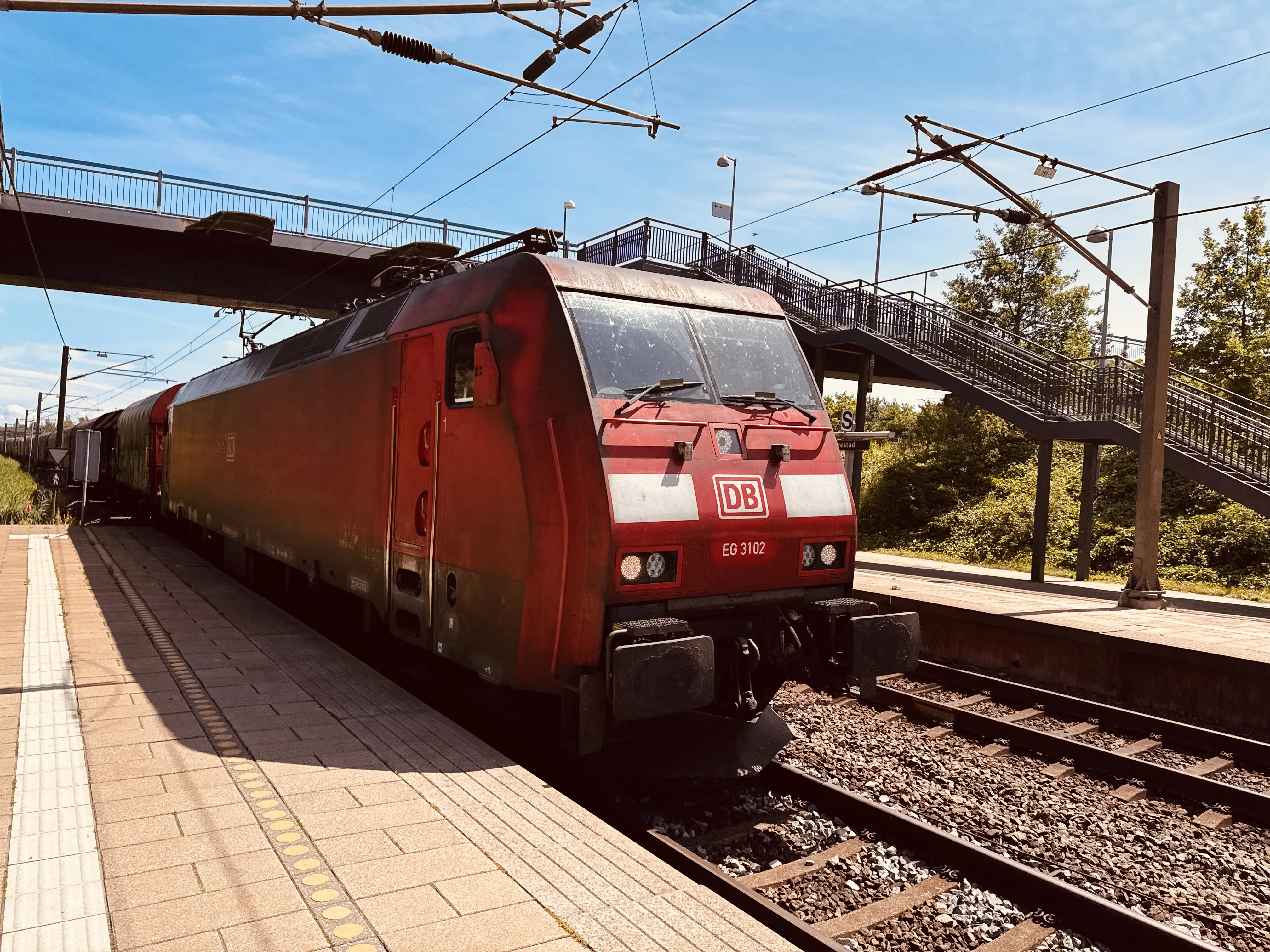 Billede af DBCSC EG 3102, tidligere DSB EG 3102 fotograferet ud for Ørestad Trinbræt.