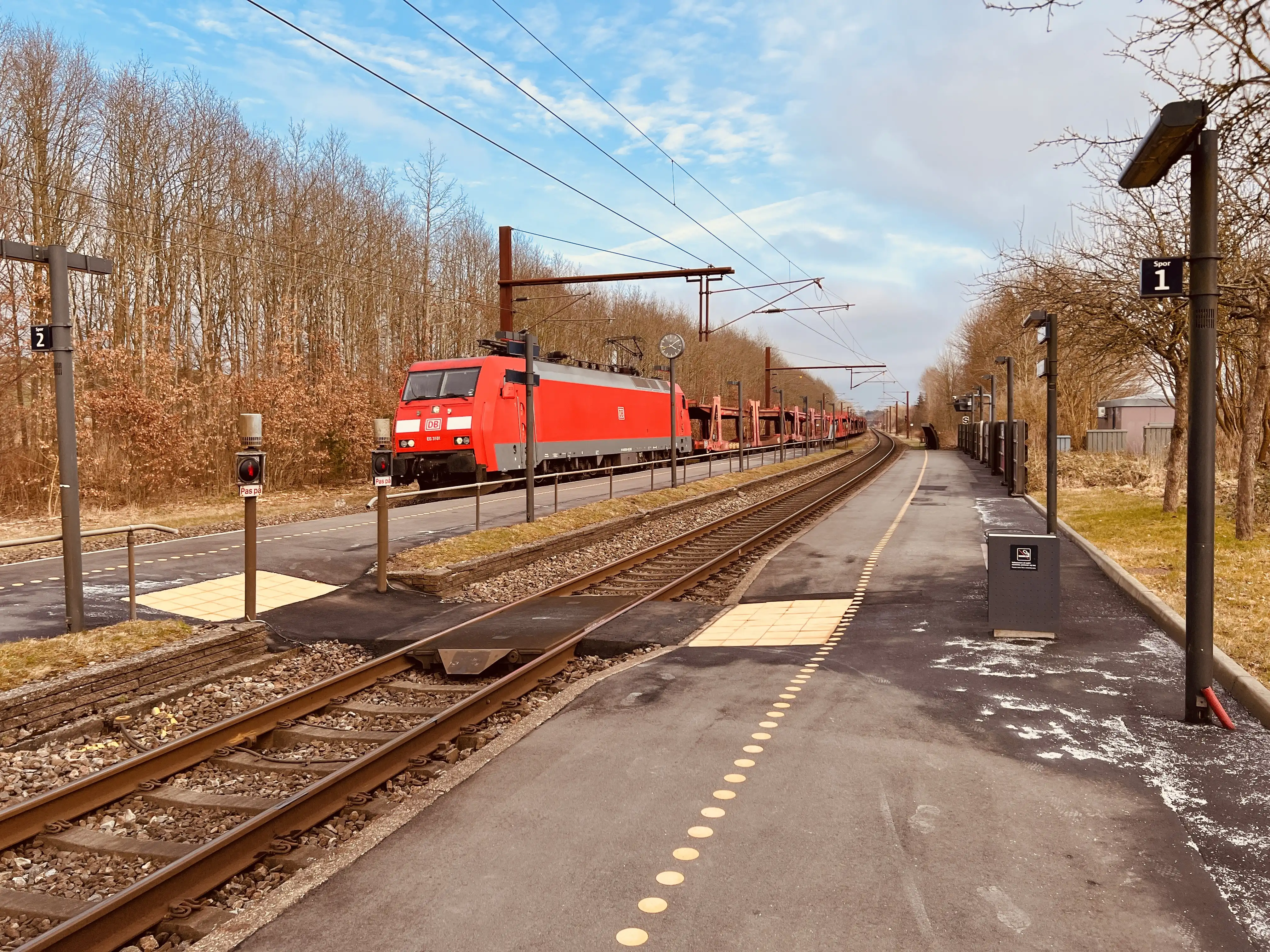 Billede af DBCSC EG 3101, tidligere DSB EG 3101 fotograferet ud for Bred Trinbræt. Billede af DBCSC EG 3101, tidligere DSB EG 3101 fotograferet ud for Bred Trinbræt.