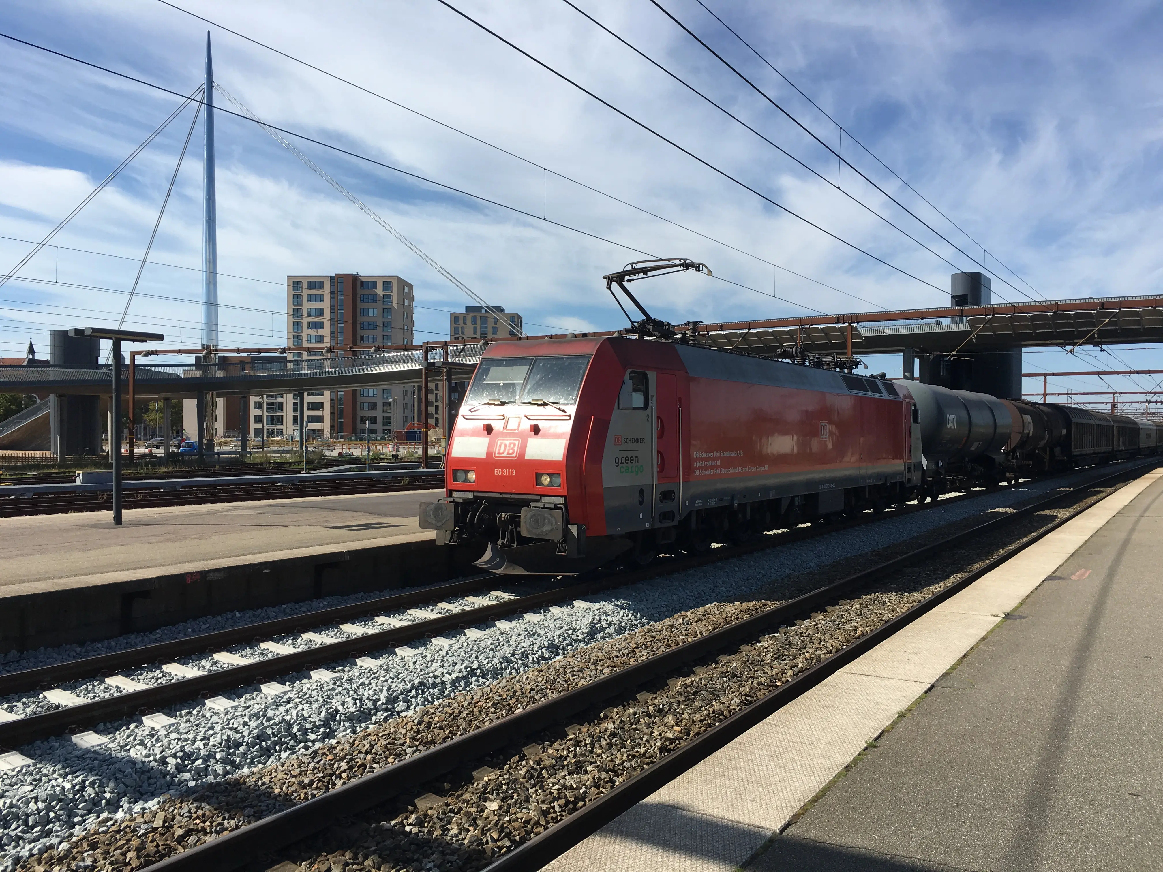 Billede af DBCSC EG 3113, tidligere DSB EG 3113 fotograferet ud for Odense Banegård Center. Billede af DBCSC EG 3113, tidligere DSB EG 3113 fotograferet ud for Odense Banegård Center.