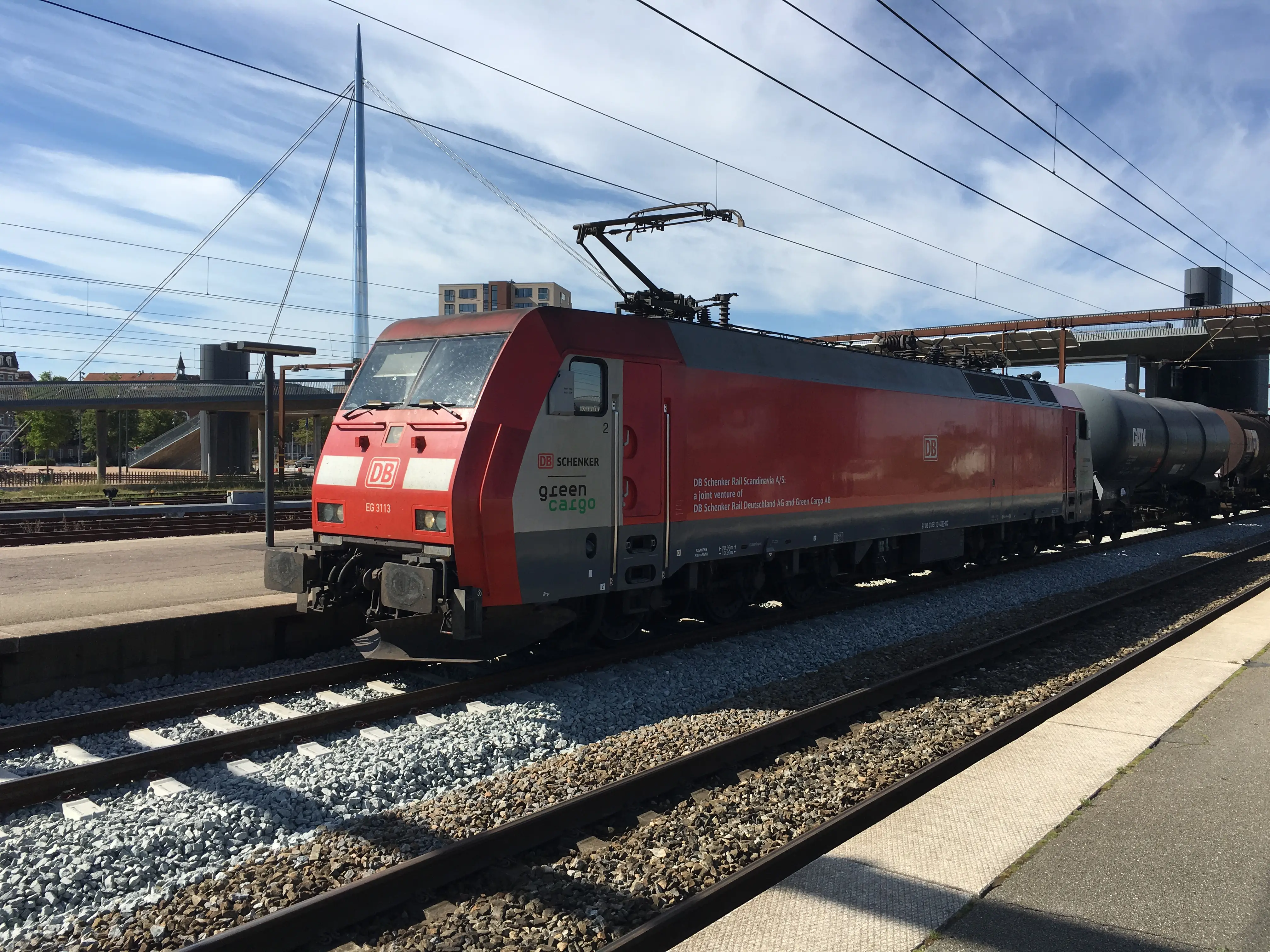 Billede af DBCSC EG 3113, tidligere DSB EG 3113 fotograferet ud for Odense Banegård Center. Billede af DBCSC EG 3113, tidligere DSB EG 3113 fotograferet ud for Odense Banegård Center.