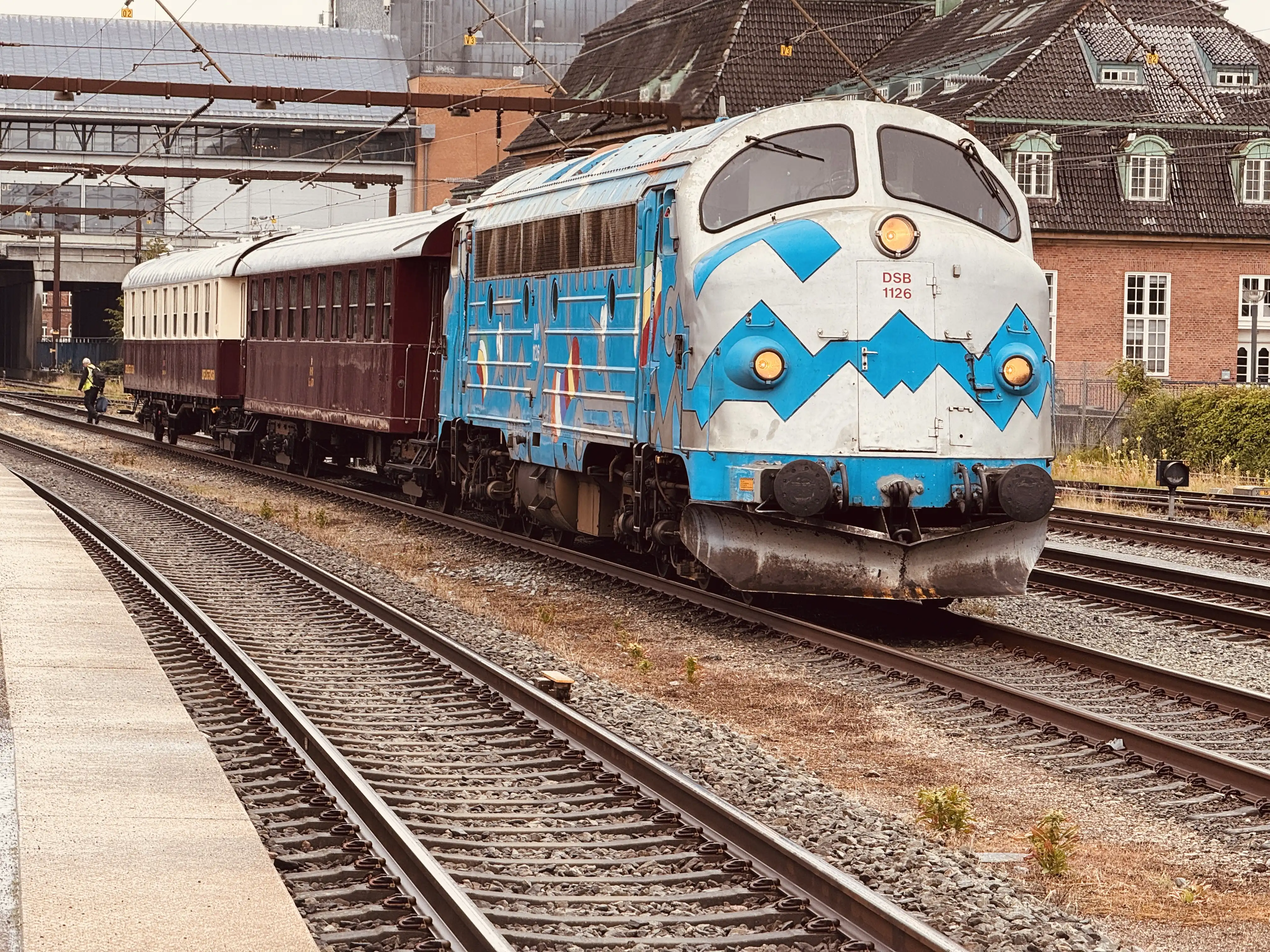 Billede af DSB MY 1126 fotograferet ud for Odense Banegård Center.