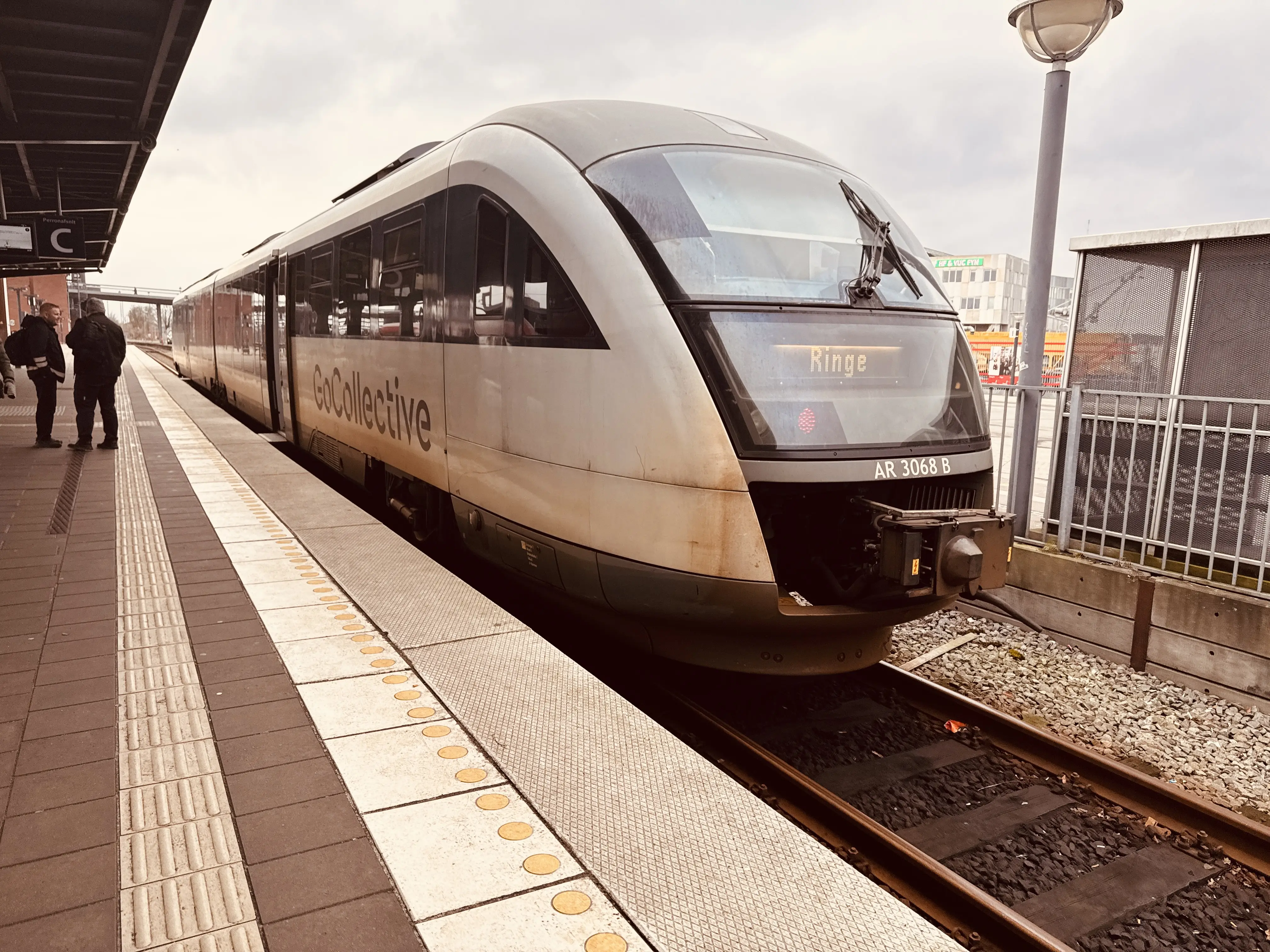 Billede af GoCollective AR 3068, tidligere DSB MQ 4118-4918 fotograferet ud for Odense Banegård Center. Billede af GoCollective AR 3068, tidligere DSB MQ 4118-4918 fotograferet ud for Odense Banegård Center.