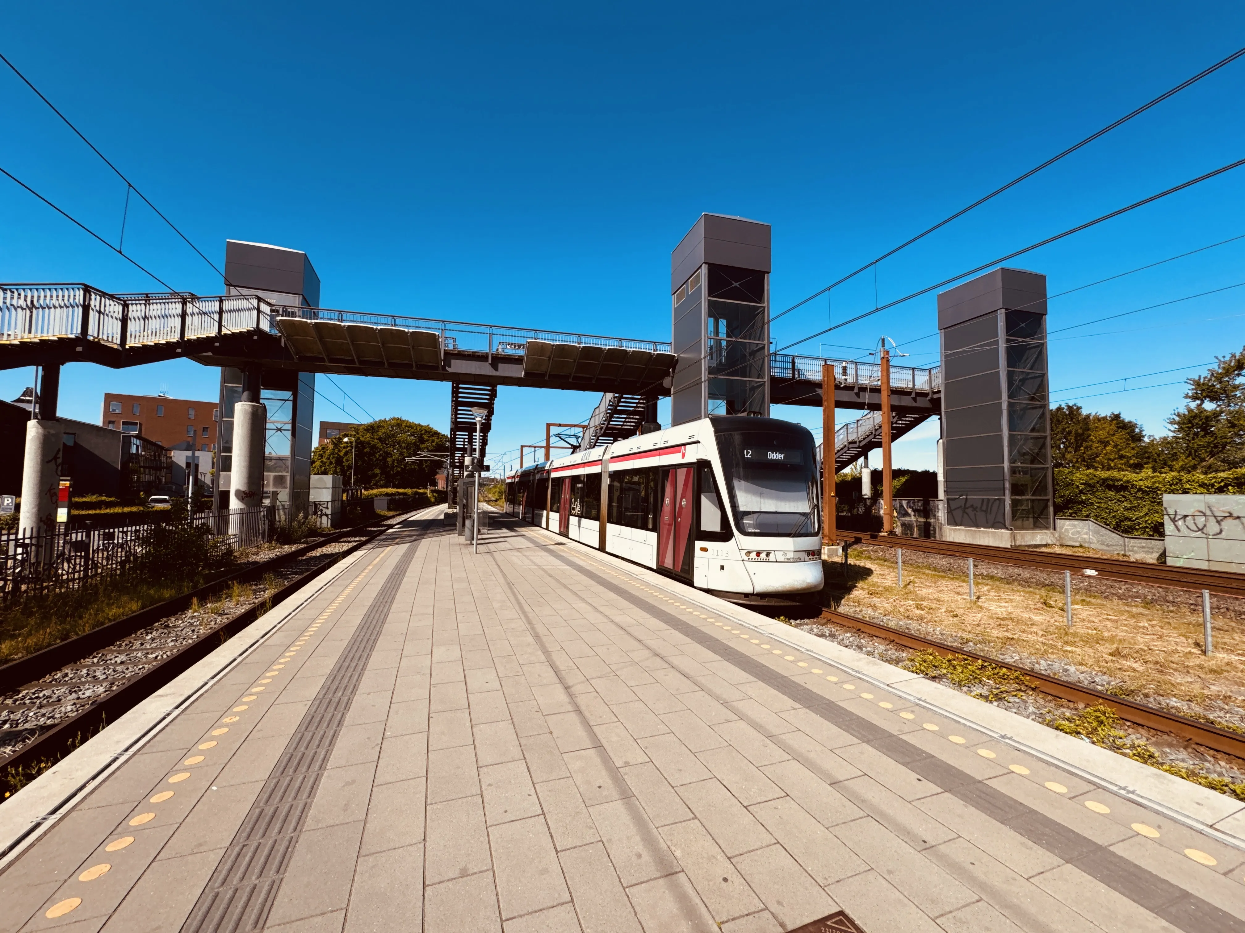 Billede af Aarhus Letbane togsæt 1113 fotograferet ud for Viby Jylland Letbanestation. Billede af Aarhus Letbane togsæt 1113 fotograferet ud for Viby Jylland Letbanestation.