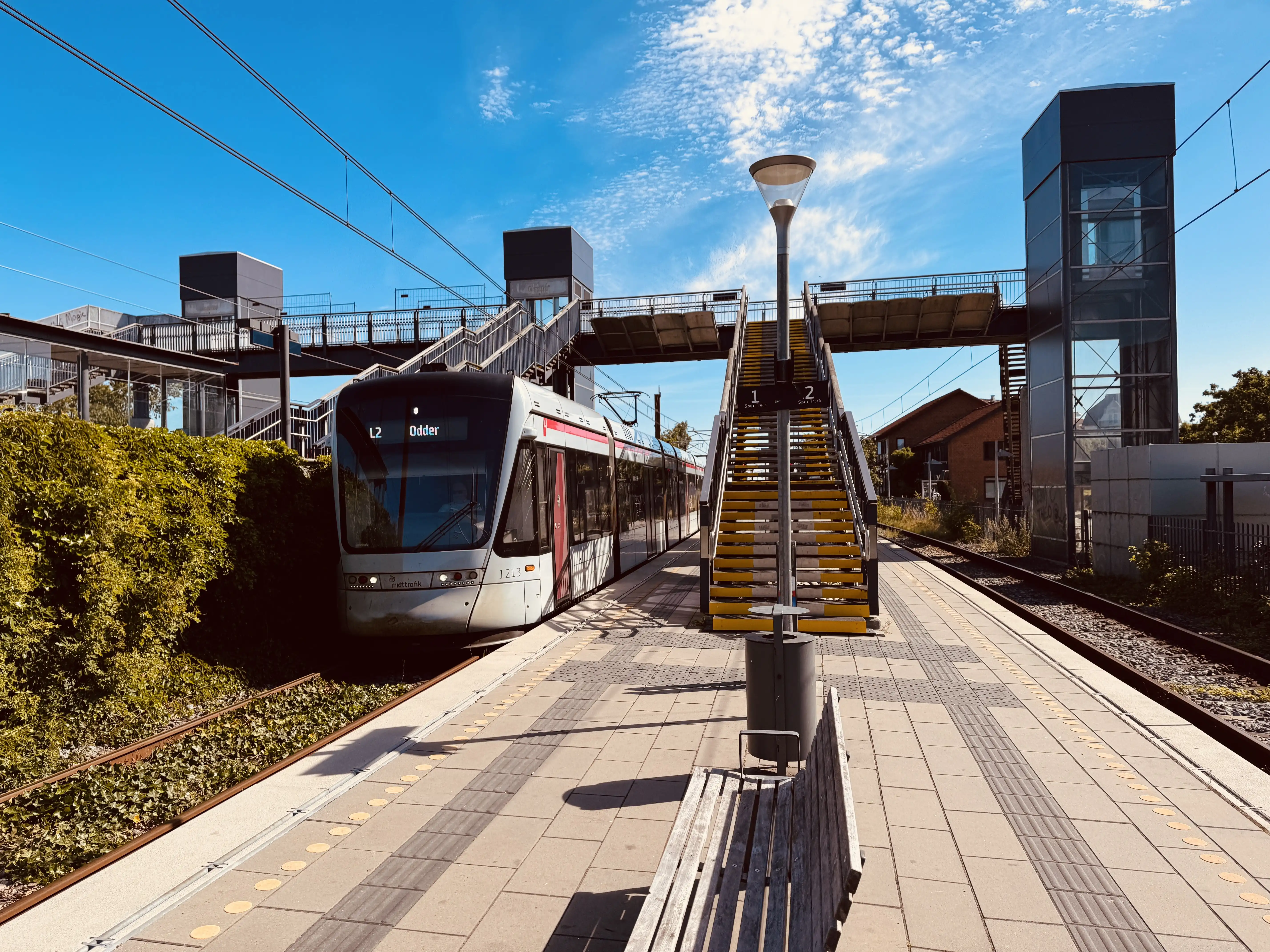 Billede af Aarhus Letbane togsæt 1113 fotograferet ud for Viby Jylland Letbanestation. Billede af Aarhus Letbane togsæt 1113 fotograferet ud for Viby Jylland Letbanestation.