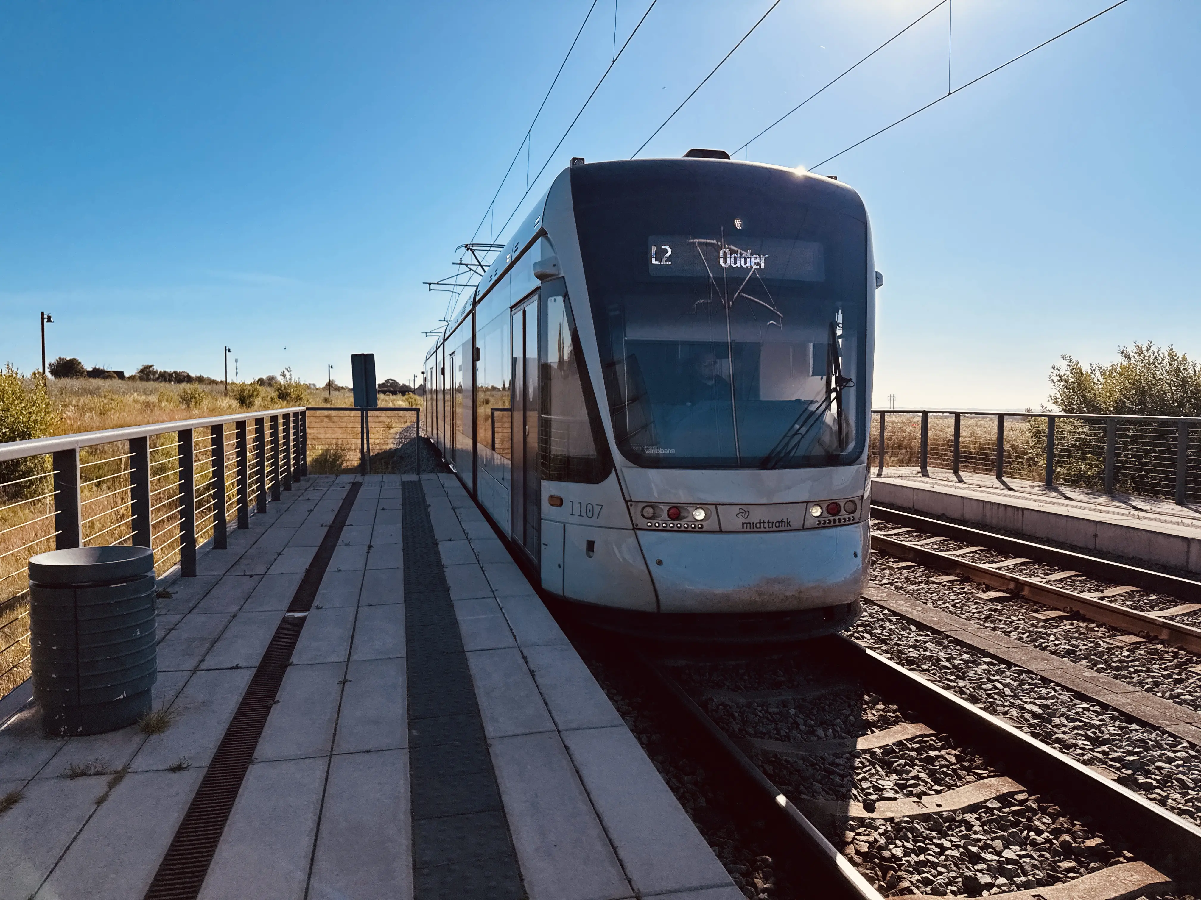 Billede af Aarhus Letbane togsæt 1107 fotograferet ud for Nye Letbanestation. Billede af Aarhus Letbane togsæt 1107 fotograferet ud for Nye Letbanestation.