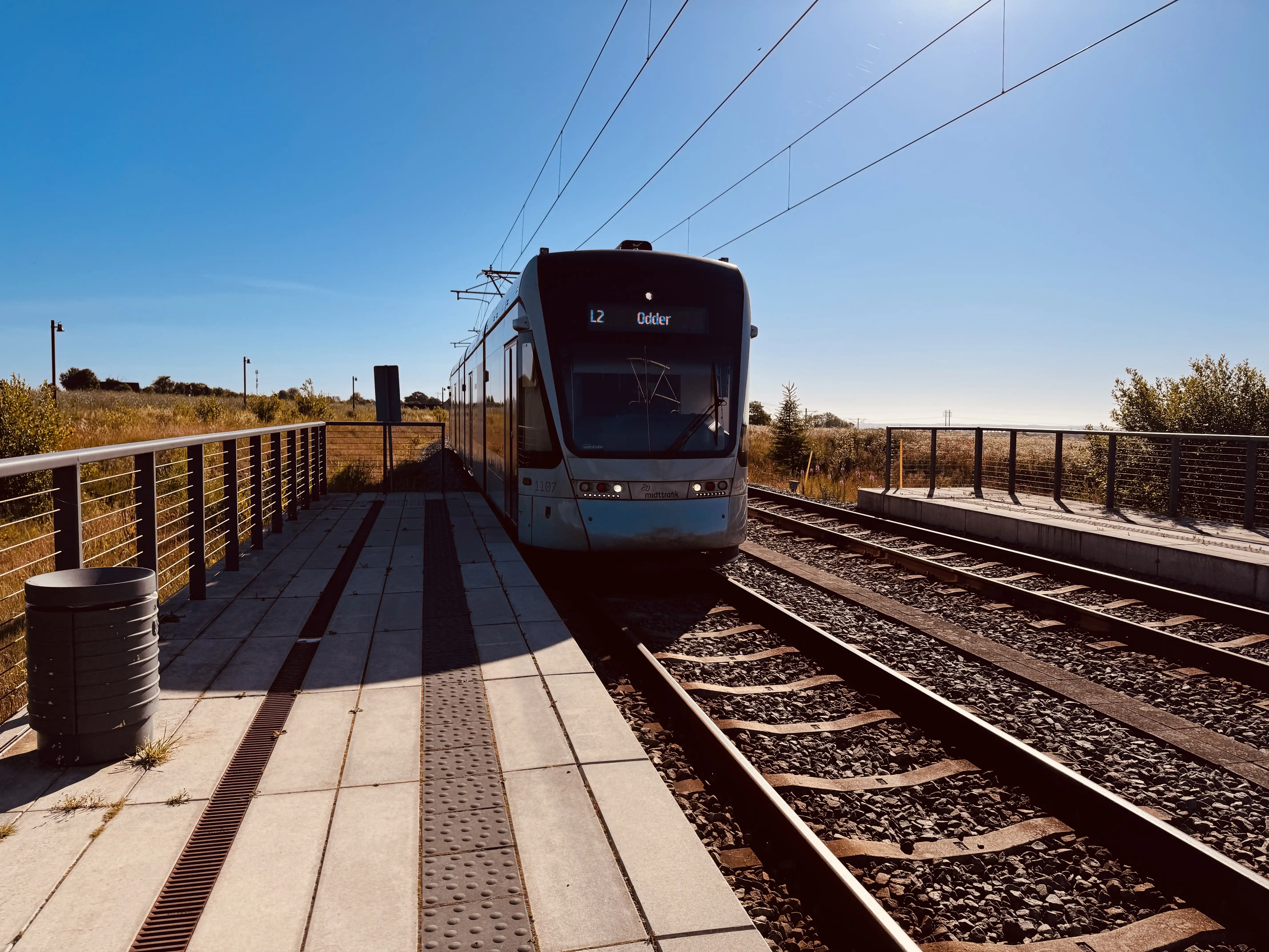 Billede af Aarhus Letbane togsæt 1107 fotograferet ud for Nye Letbanestation. Billede af Aarhus Letbane togsæt 1107 fotograferet ud for Nye Letbanestation.