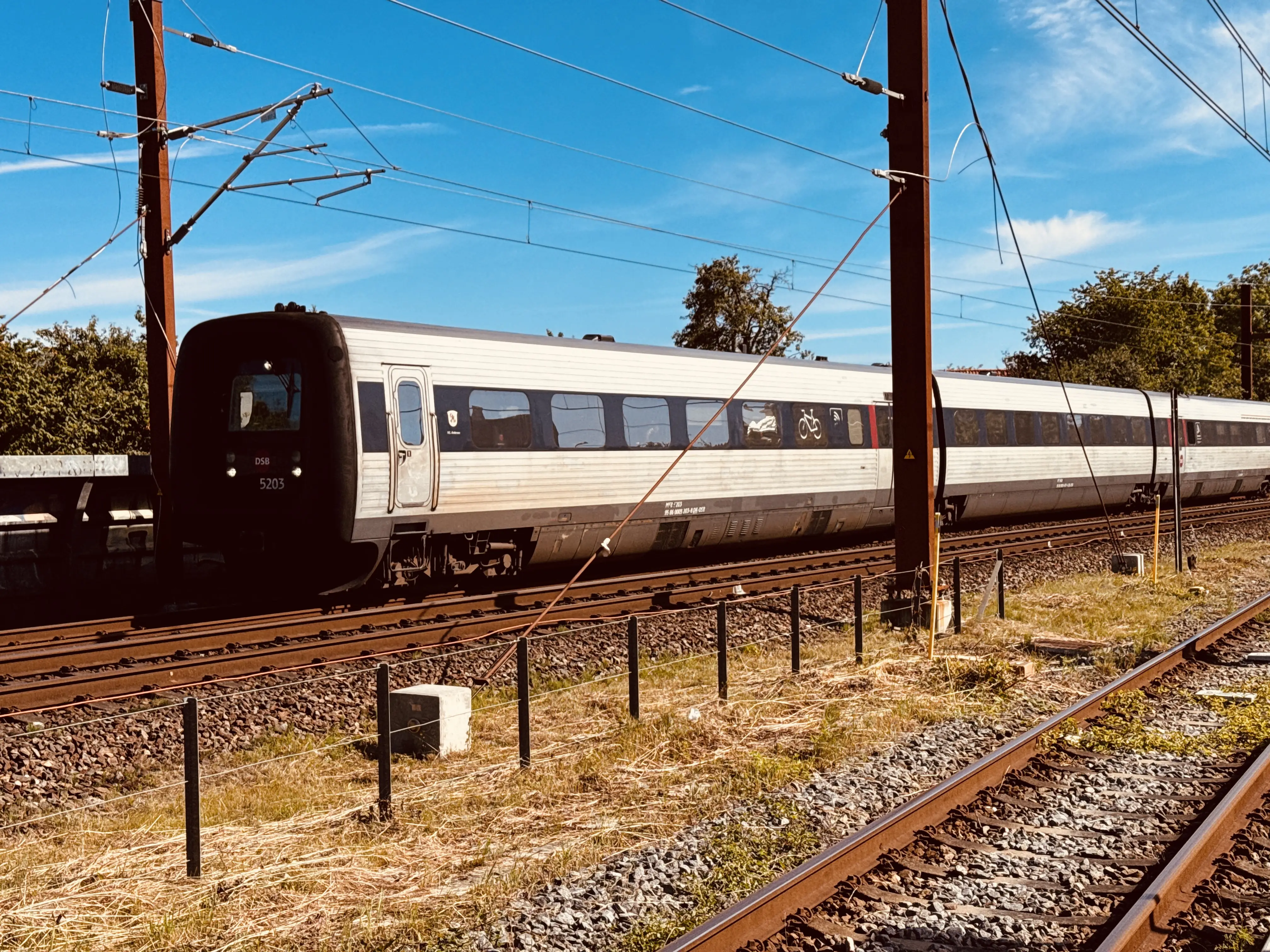 Billede af DSB MF 5003 fotograferet ud for Viby Jylland Trinbræt.