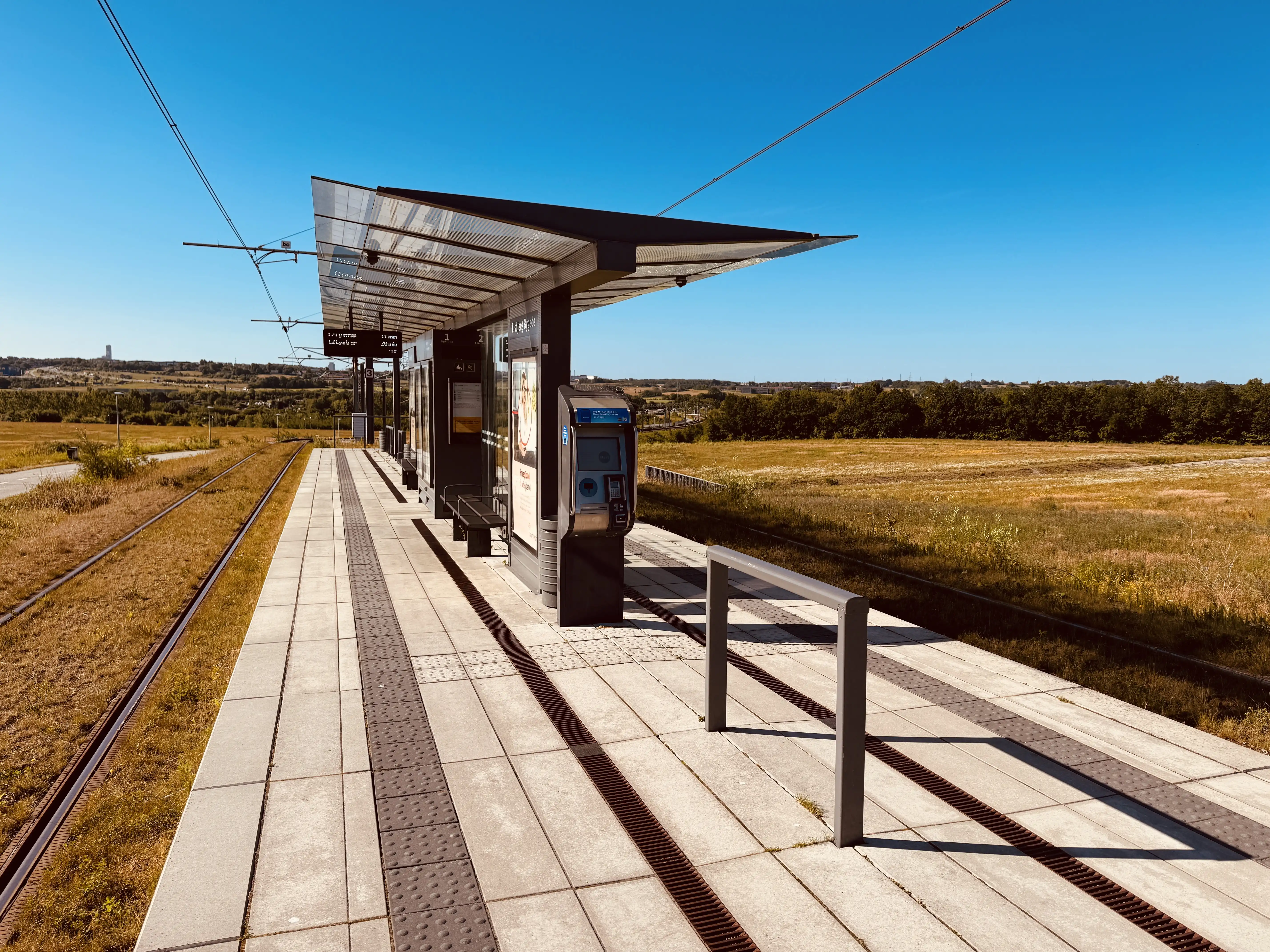 Billede af Lisbjerg Bygade Letbanestation. Billede af Lisbjerg Bygade Letbanestation.
