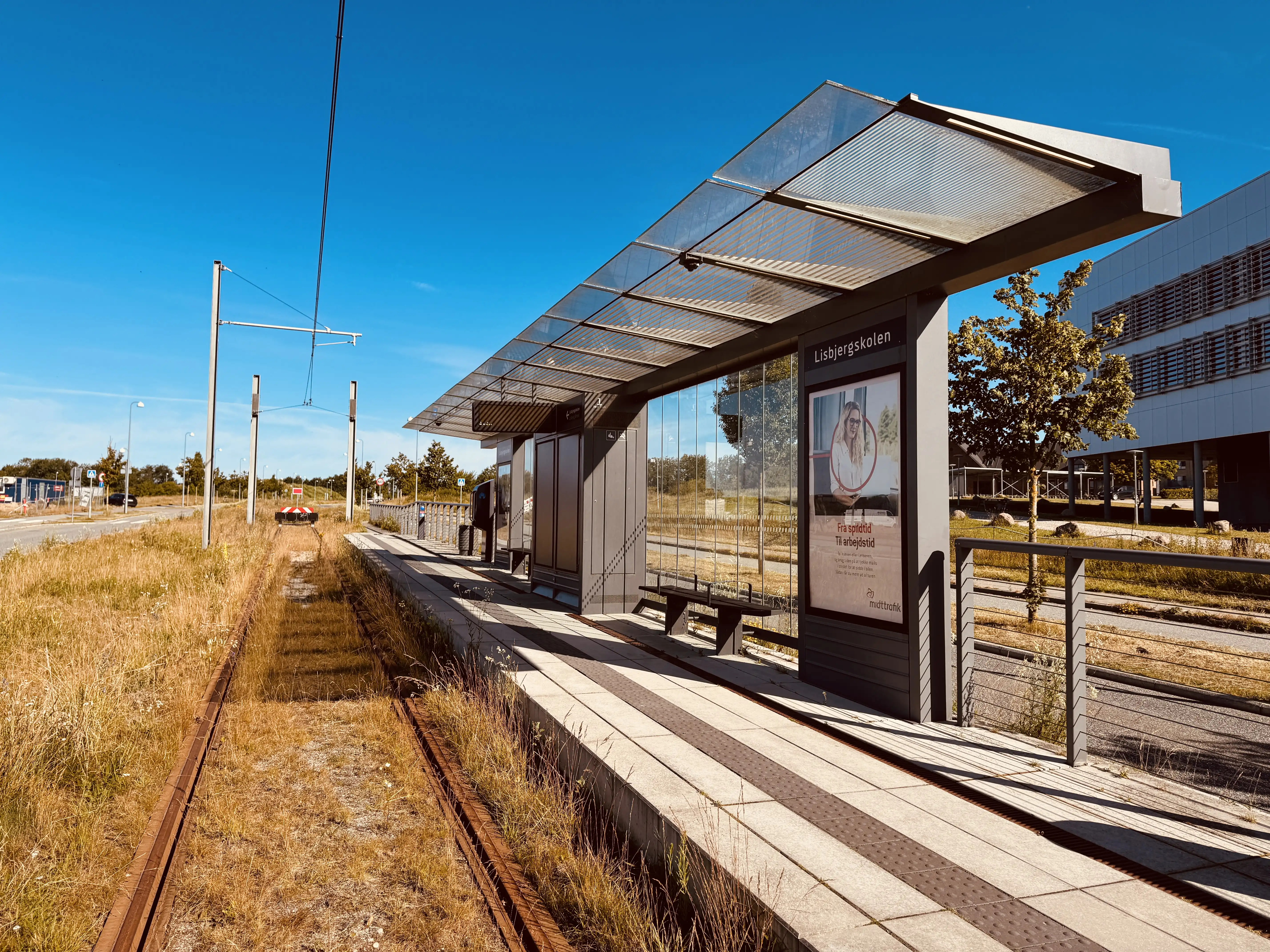 Billede af Lisbjergskolen Letbanestation. Billede af Lisbjergskolen Letbanestation.